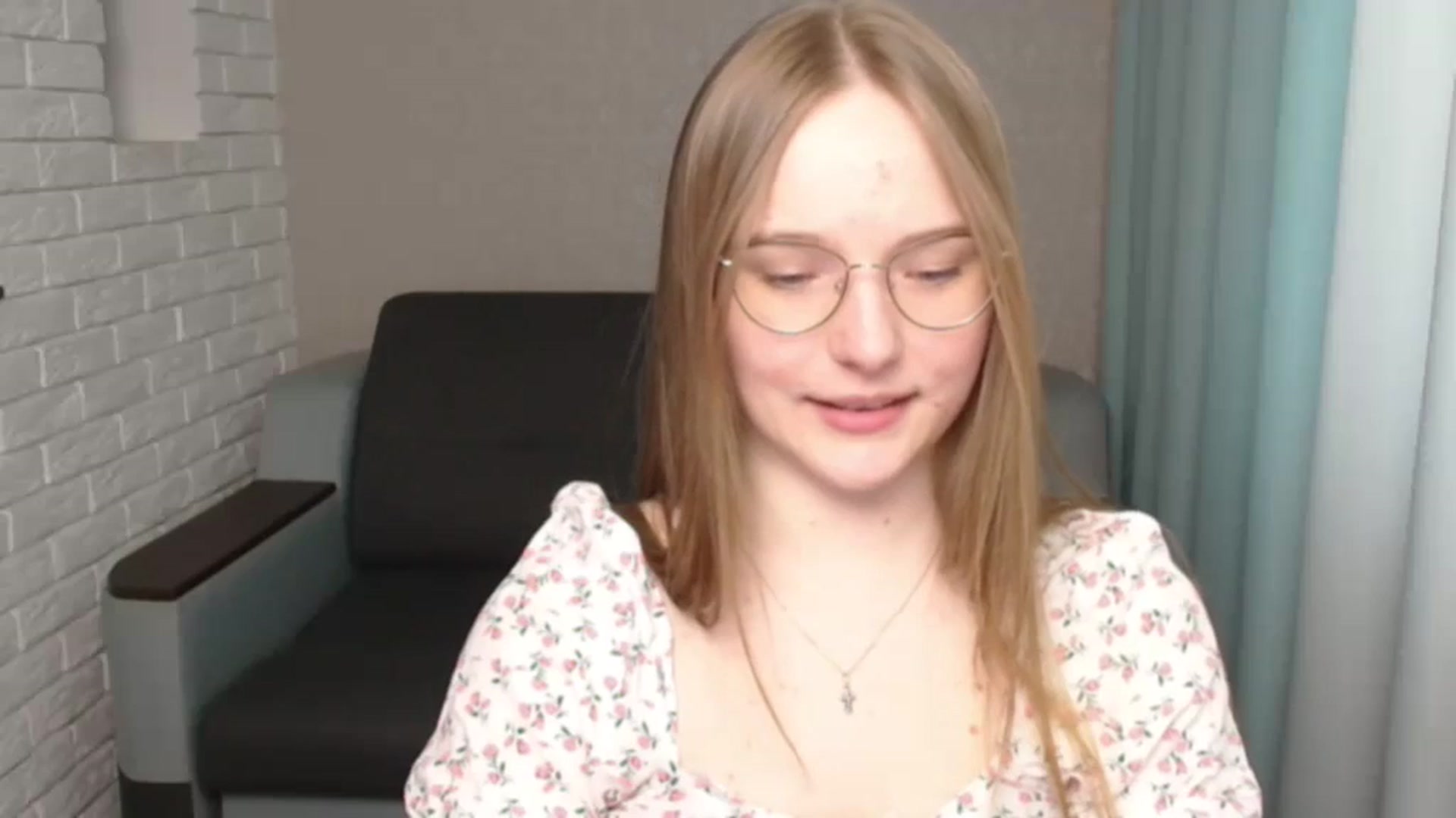 Gallery image thumbnail from Shy_Melany's myfreecams stream on, 05/07/2024, 15:11 image 7 of 20