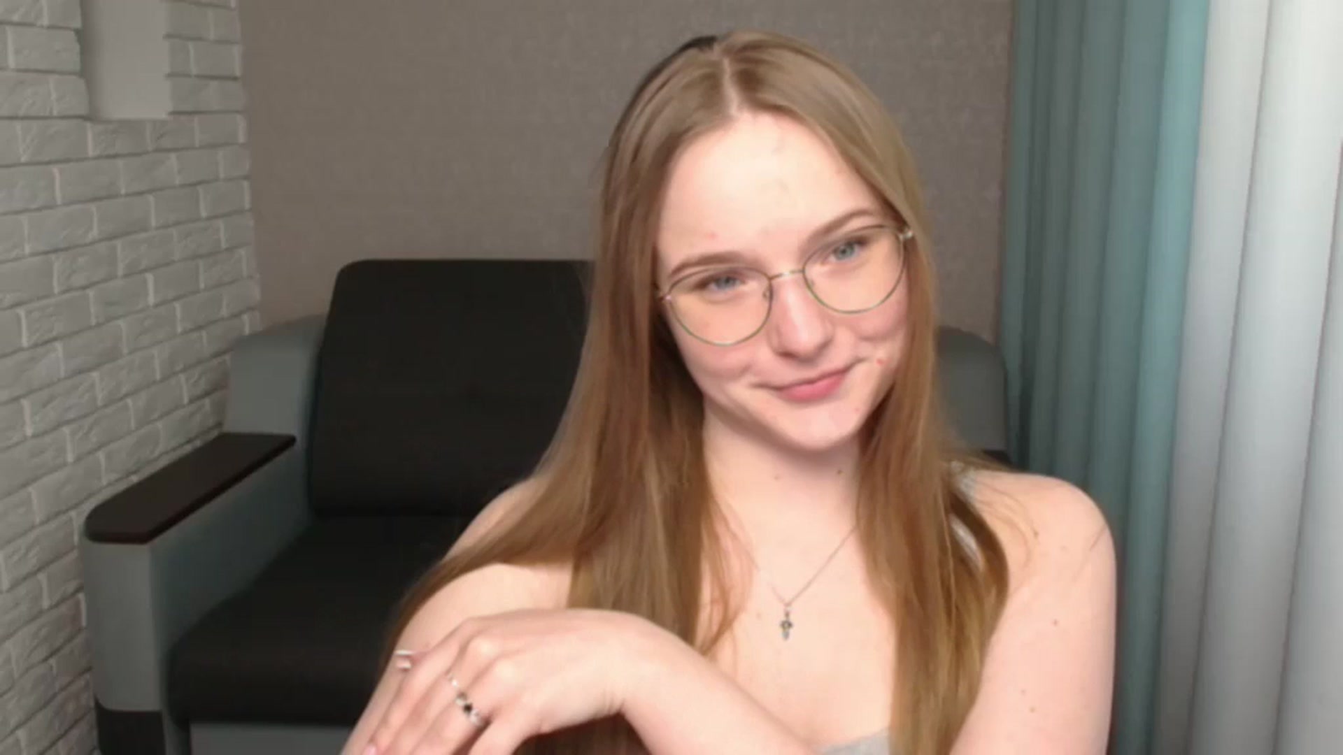 Gallery image thumbnail from Shy_Melany's myfreecams stream on, 05/10/2024, 14:46 image 1 of 20