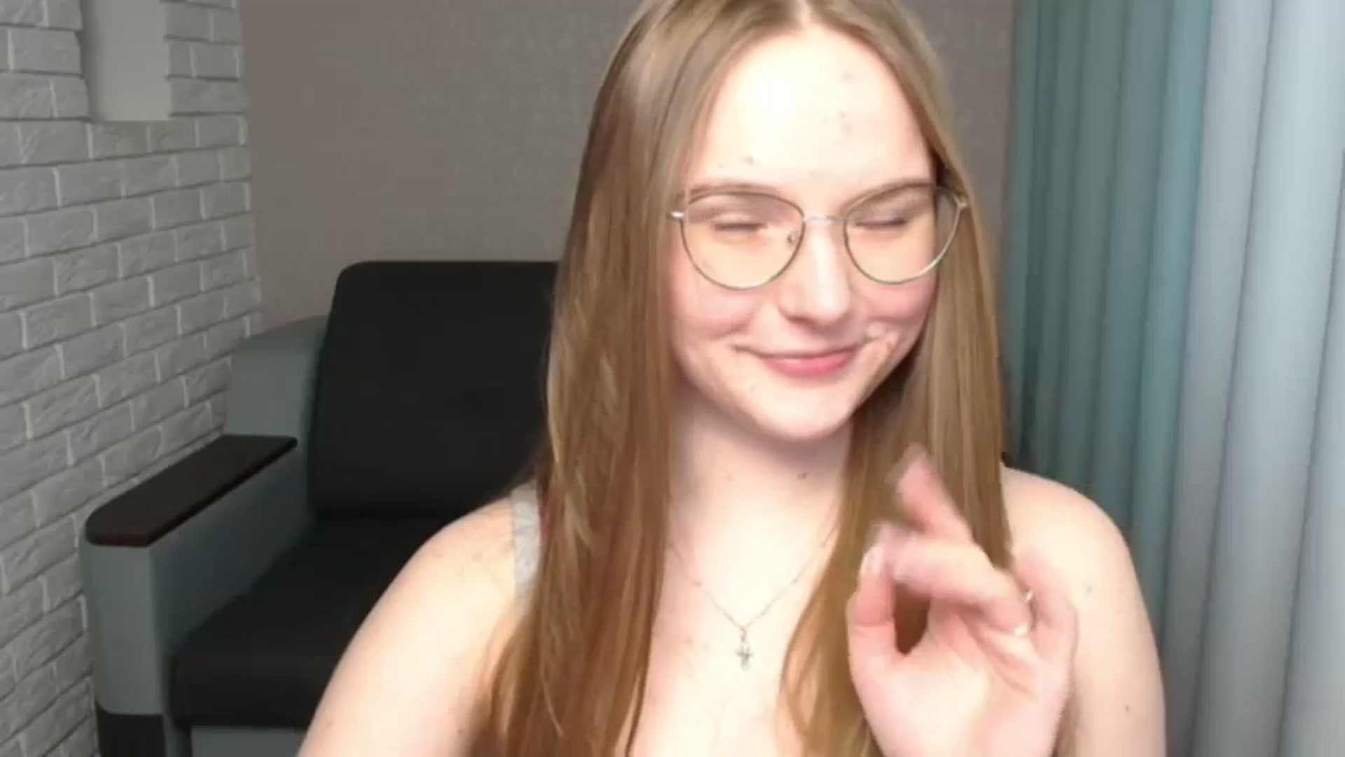 Gallery image thumbnail from Shy_Melany's myfreecams stream on, 05/10/2024, 16:31 image 11 of 20
