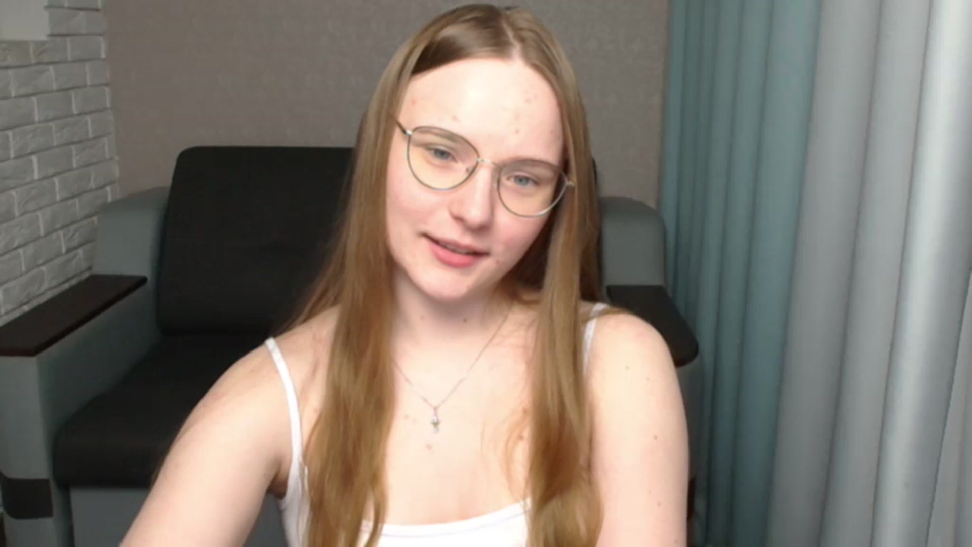 Gallery image thumbnail from Shy_Melany's myfreecams stream on, 05/14/2024, 20:02 image 13 of 20