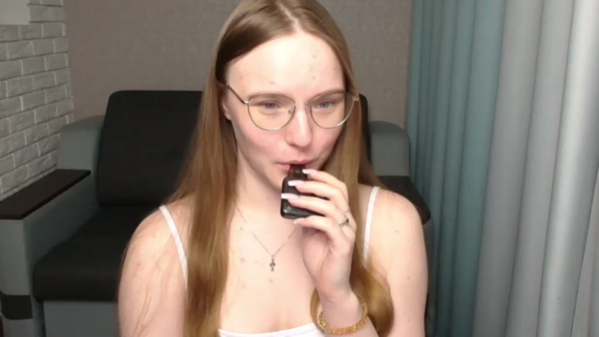 Gallery image thumbnail from Shy_Melany's myfreecams stream on, 05/14/2024, 20:02 image 9 of 20