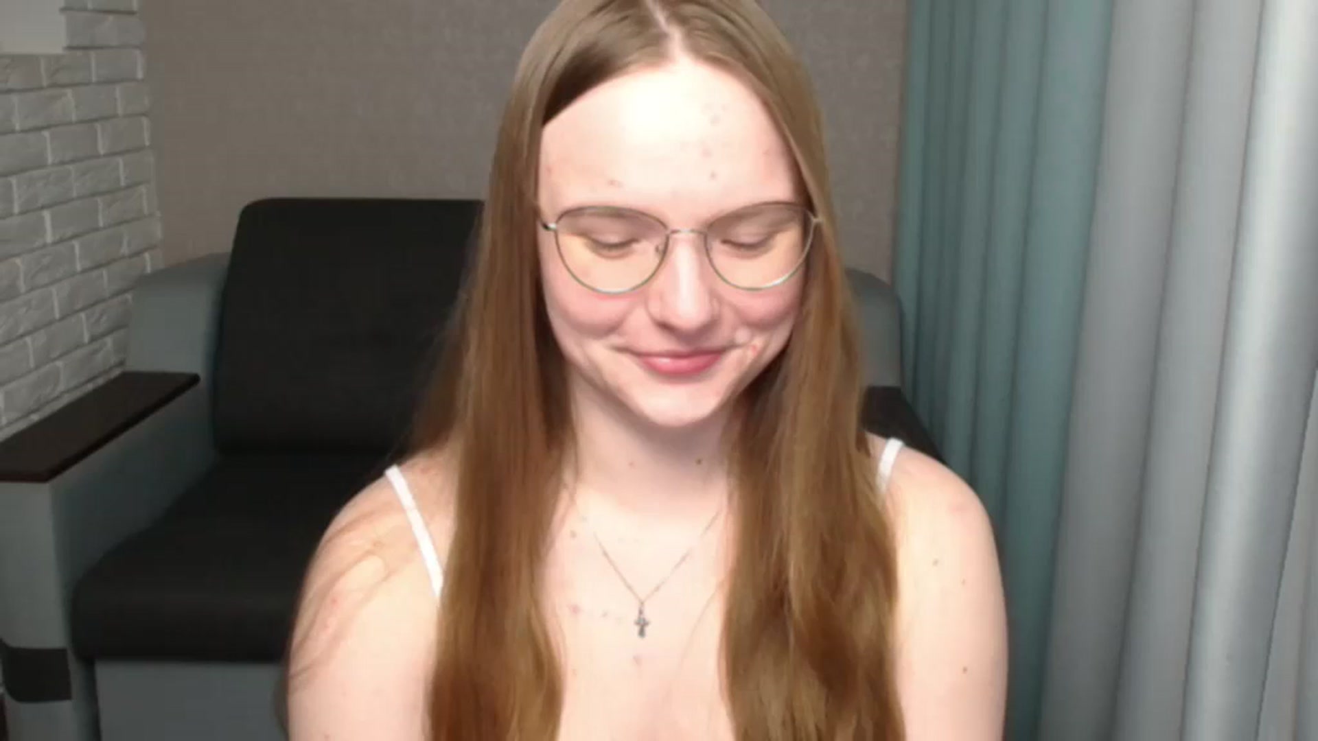 Gallery image thumbnail from Shy_Melany's myfreecams stream on, 05/14/2024, 20:02 image 7 of 20
