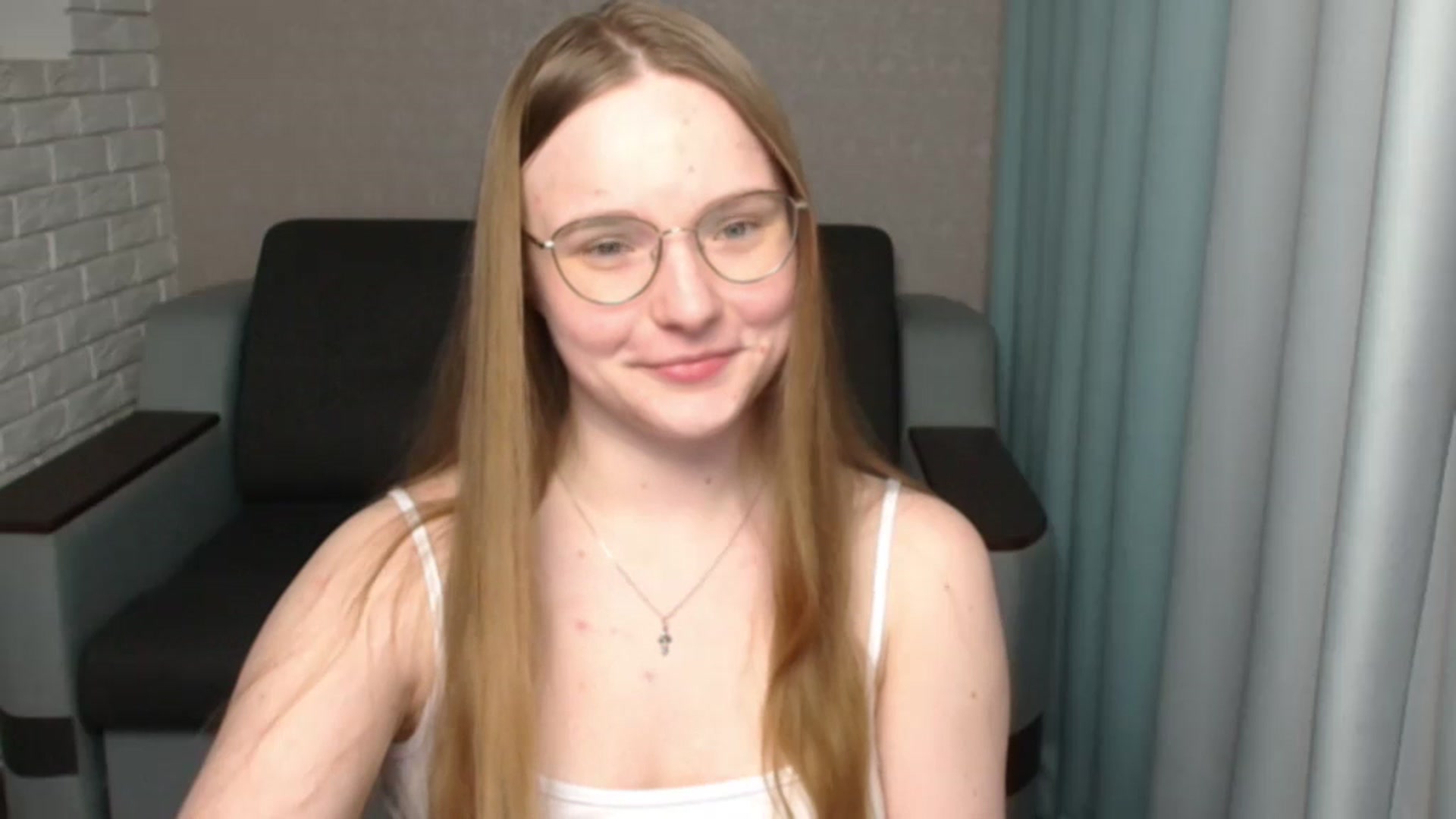 Gallery image thumbnail from Shy_Melany's myfreecams stream on, 05/14/2024, 20:02 image 18 of 20