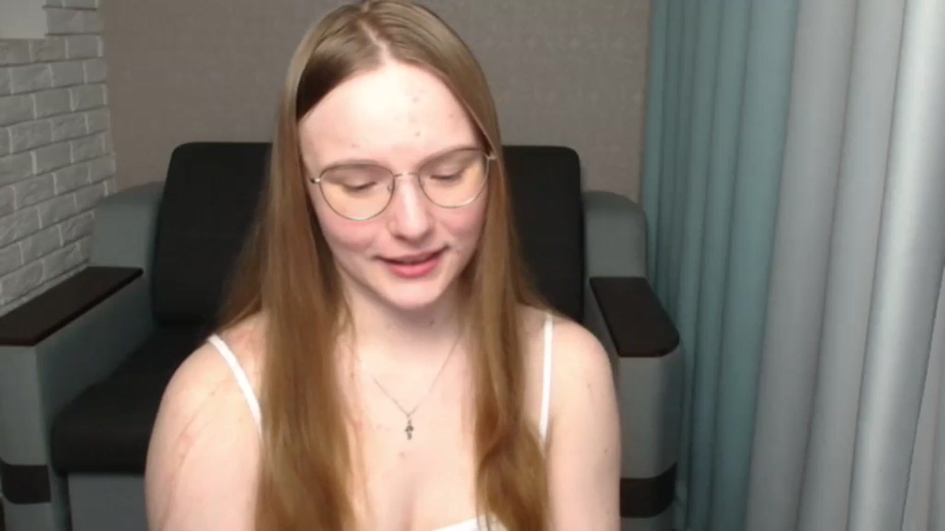 Gallery image thumbnail from Shy_Melany's myfreecams stream on, 05/14/2024, 20:02 image 17 of 20