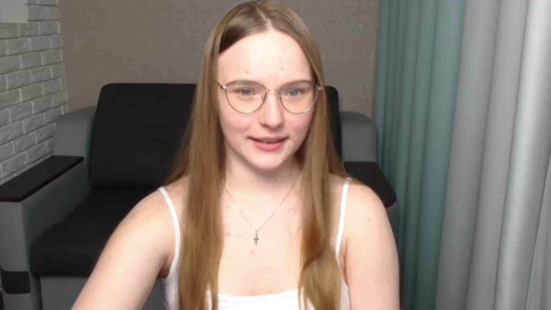Gallery image thumbnail from Shy_Melany's myfreecams stream on, 05/14/2024, 20:02 image 12 of 20