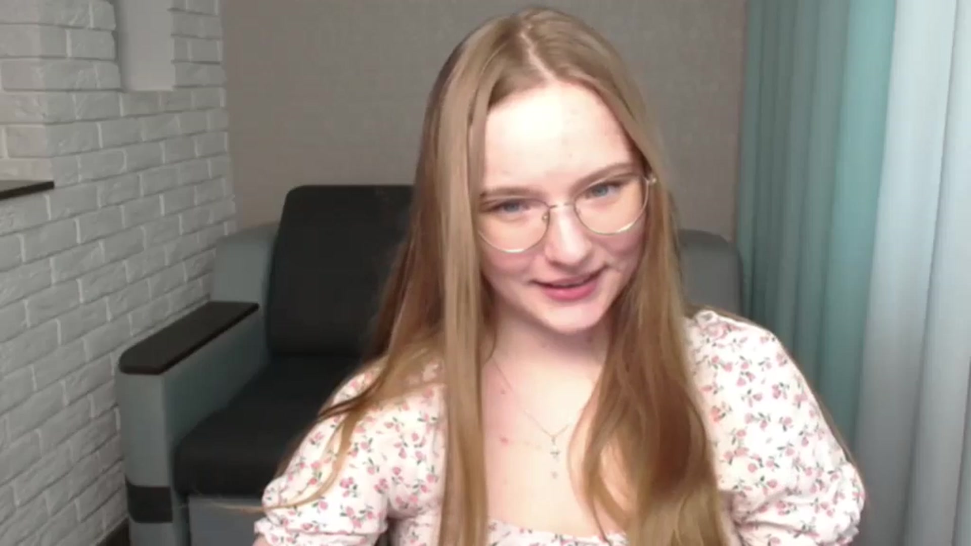 Gallery image thumbnail from Shy_Melany's myfreecams stream on, 05/17/2024, 13:58 image 10 of 20