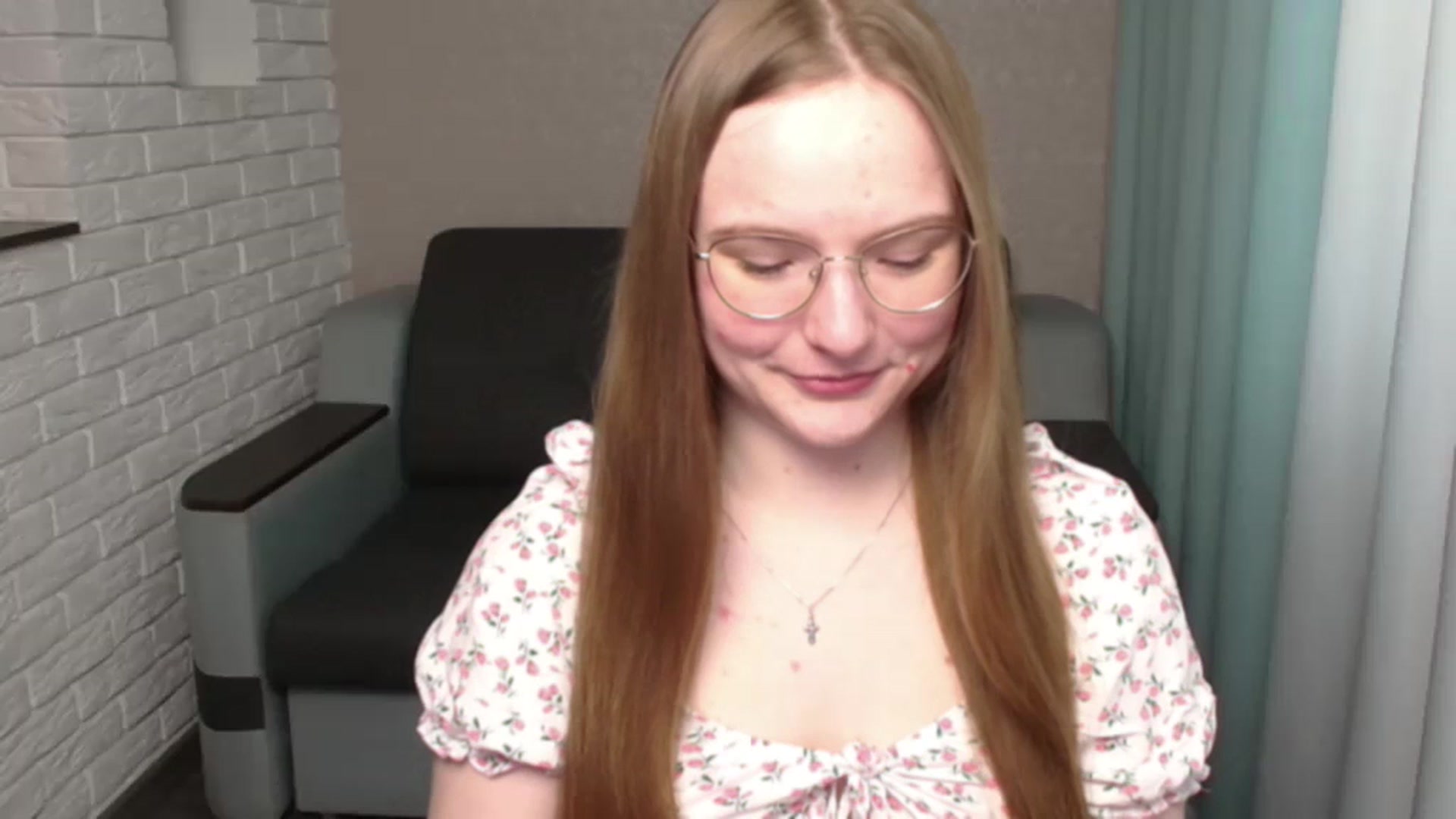 Gallery image thumbnail from Shy_Melany's myfreecams stream on, 05/17/2024, 15:44 image 4 of 20