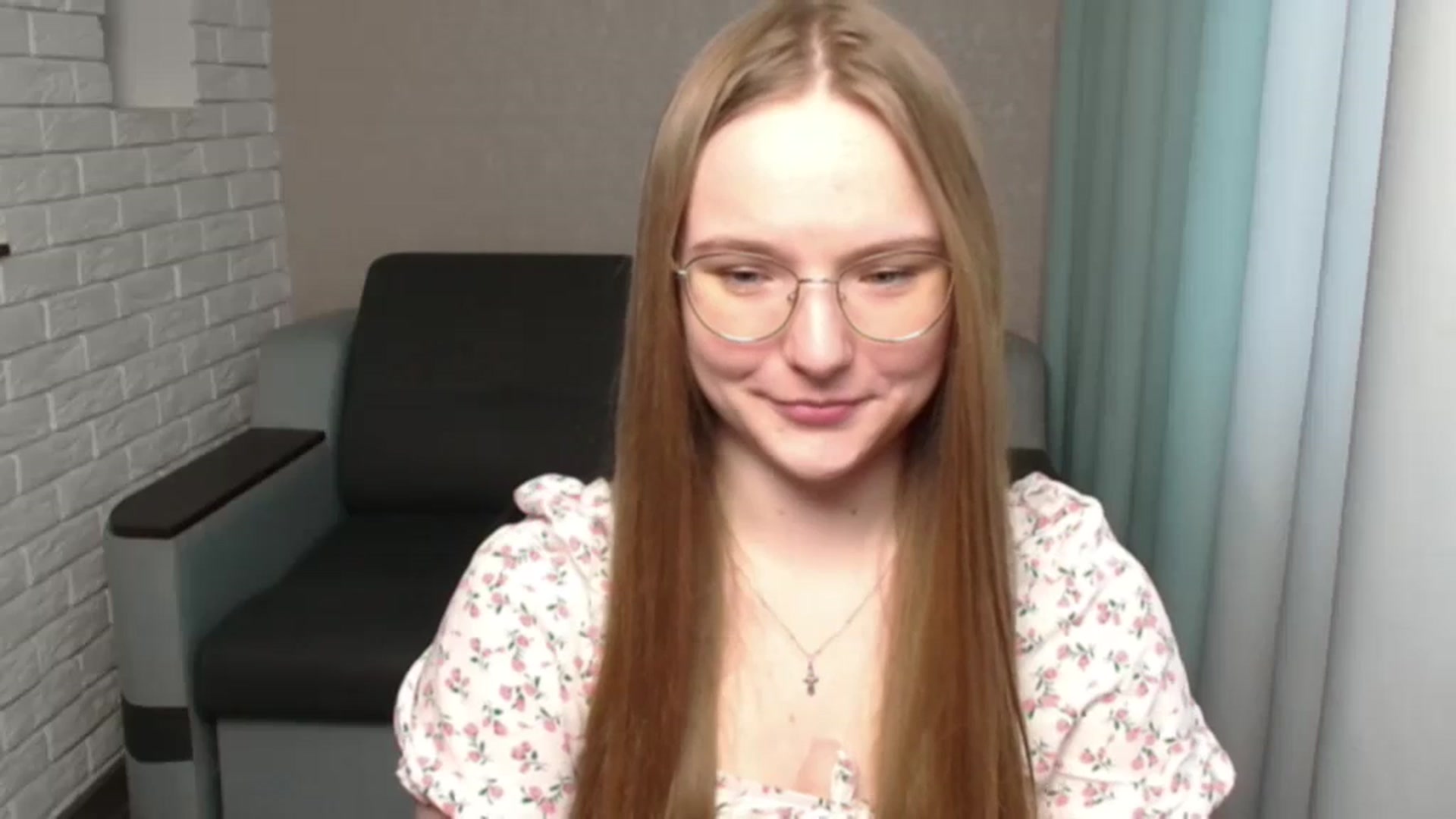 Gallery image thumbnail from Shy_Melany's myfreecams stream on, 05/22/2024, 12:20 image 15 of 20