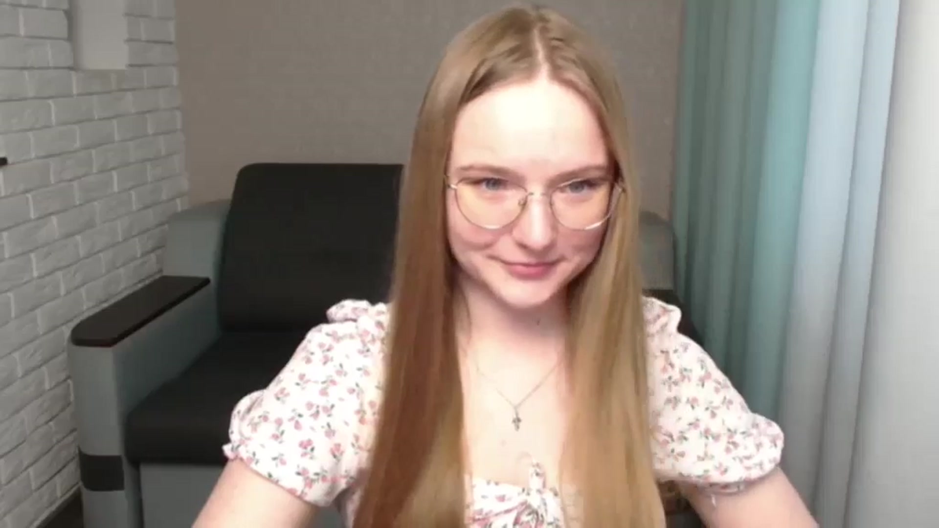 Gallery image thumbnail from Shy_Melany's myfreecams stream on, 05/22/2024, 12:20 image 16 of 20