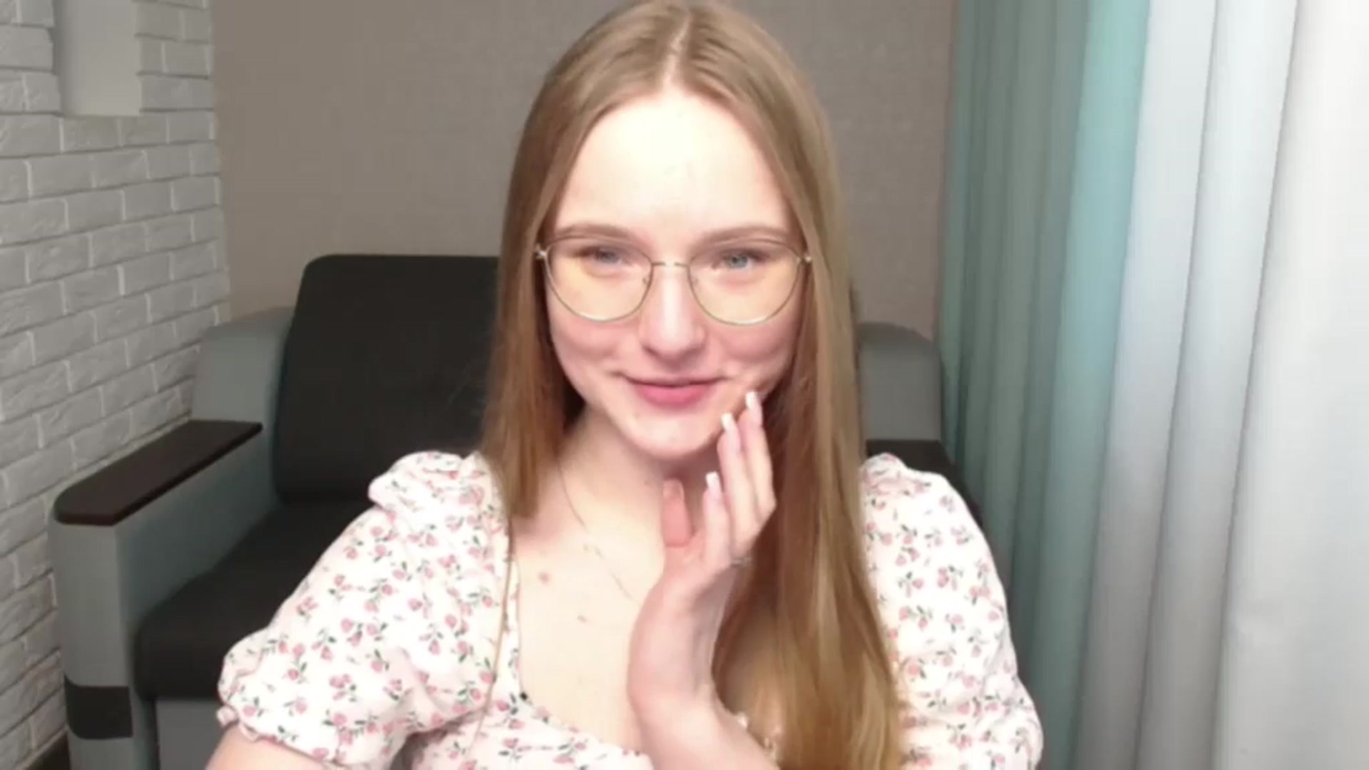 Gallery image thumbnail from Shy_Melany's myfreecams stream on, 05/24/2024, 12:07 image 7 of 20