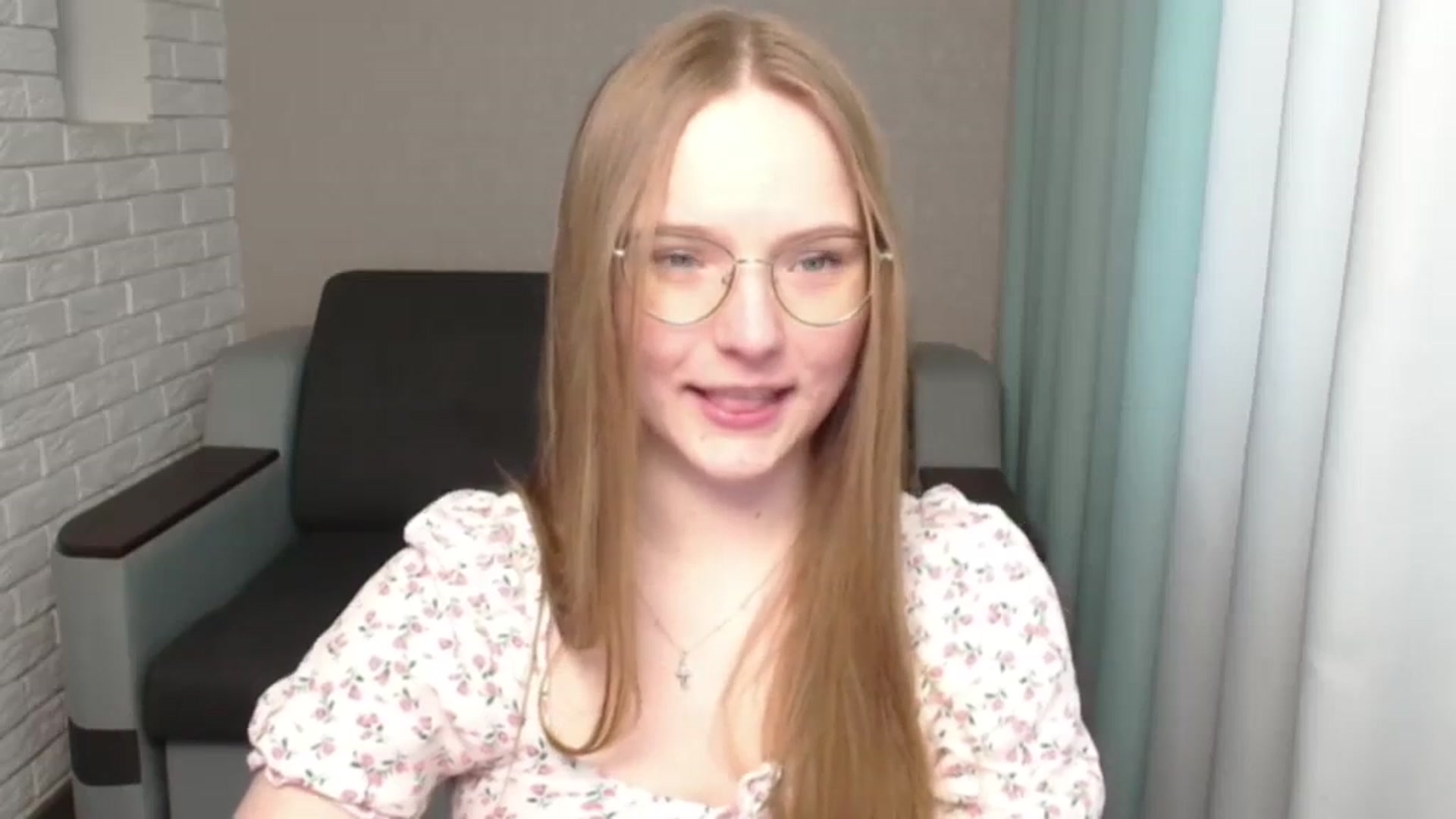 Gallery image thumbnail from Shy_Melany's myfreecams stream on, 05/24/2024, 12:07 image 15 of 20