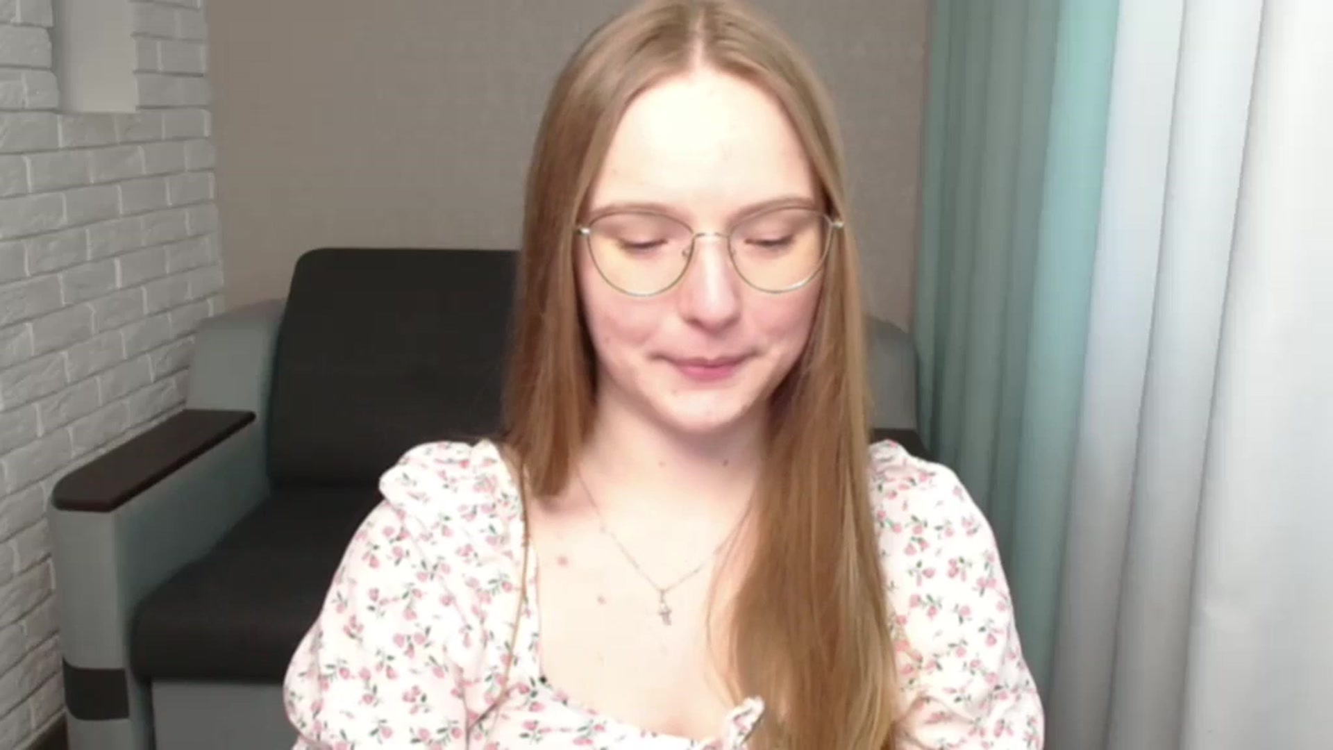 Gallery image thumbnail from Shy_Melany's myfreecams stream on, 05/24/2024, 12:07 image 6 of 20