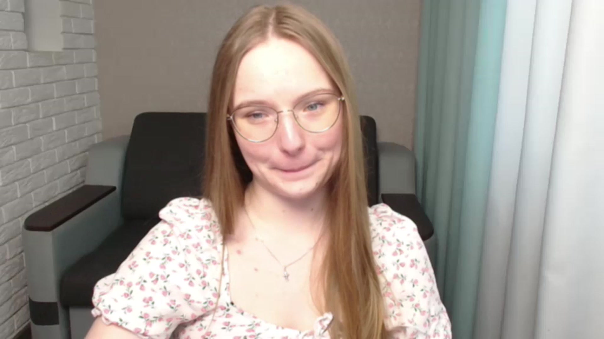 Gallery image thumbnail from Shy_Melany's myfreecams stream on, 05/24/2024, 12:07 image 8 of 20
