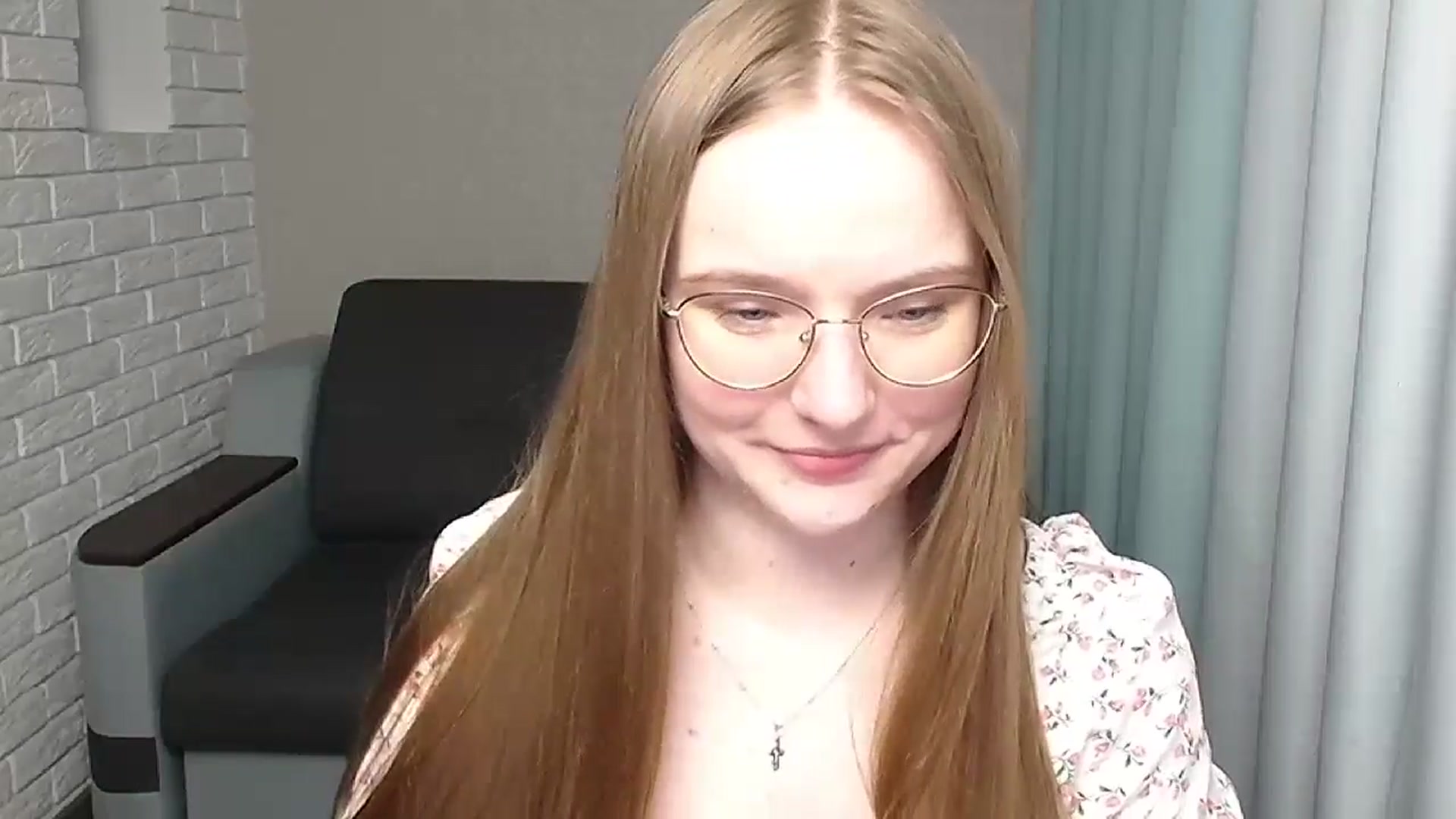 Gallery image thumbnail from Shy_Melany's myfreecams stream on, 05/24/2024, 18:03 image 11 of 20