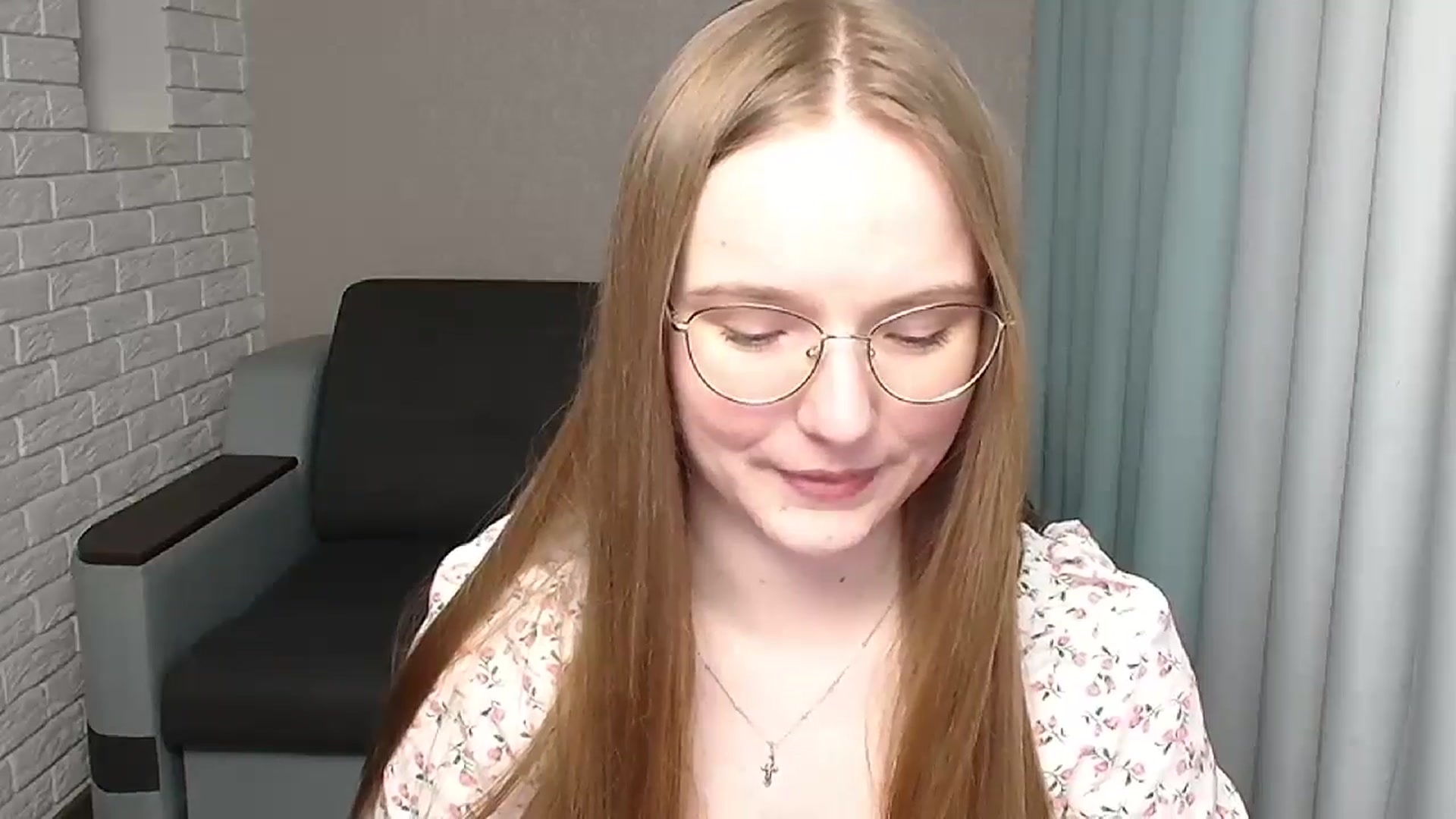 Gallery image thumbnail from Shy_Melany's myfreecams stream on, 05/24/2024, 18:03 image 12 of 20