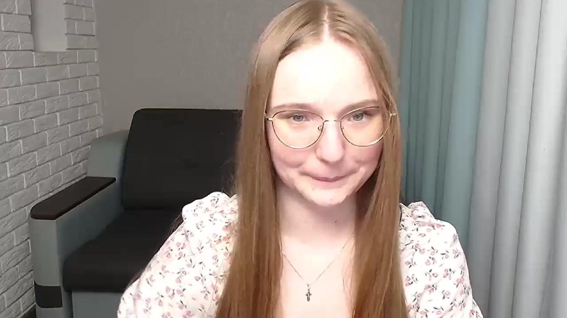 Gallery image thumbnail from Shy_Melany's myfreecams stream on, 05/24/2024, 18:03 image 15 of 20