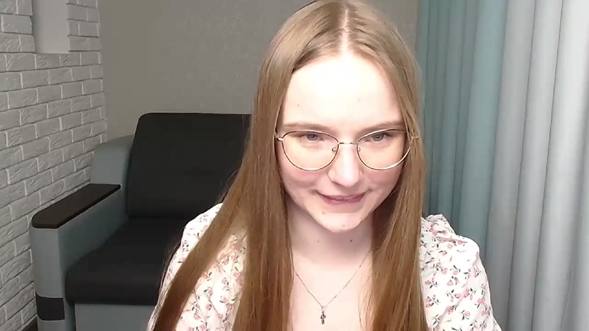 Gallery image thumbnail from Shy_Melany's myfreecams stream on, 05/24/2024, 18:03 image 13 of 20