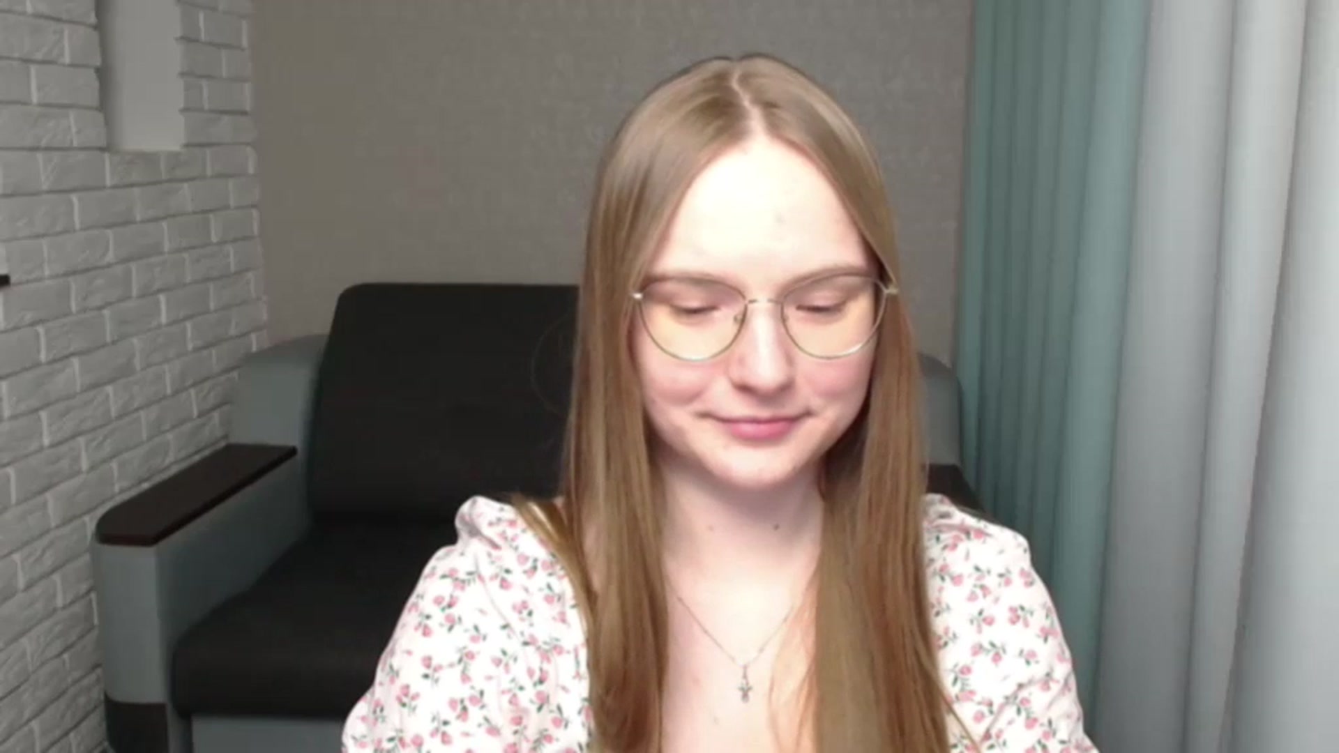 Gallery image thumbnail from Shy_Melany's myfreecams stream on, 05/26/2024, 21:08 image 14 of 20