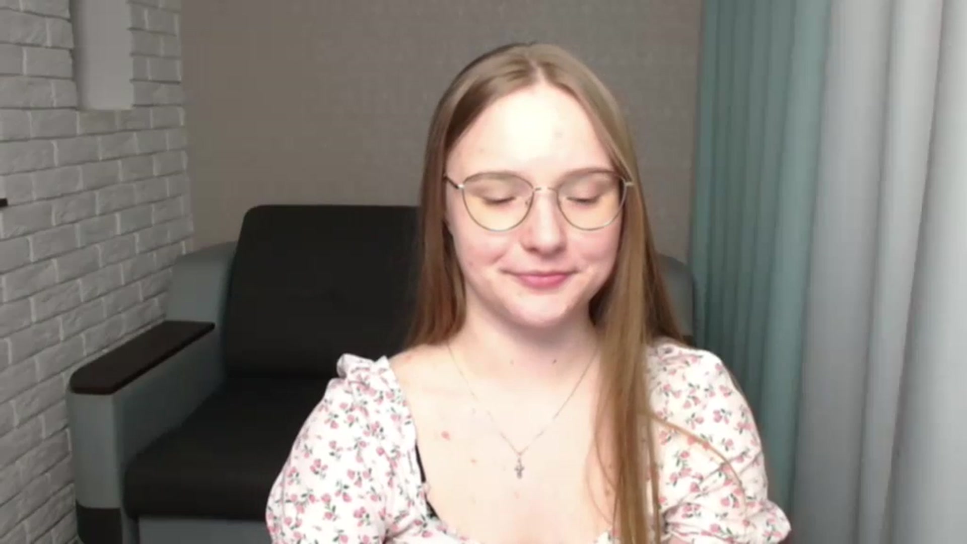 Gallery image thumbnail from Shy_Melany's myfreecams stream on, 05/26/2024, 21:35 image 2 of 20
