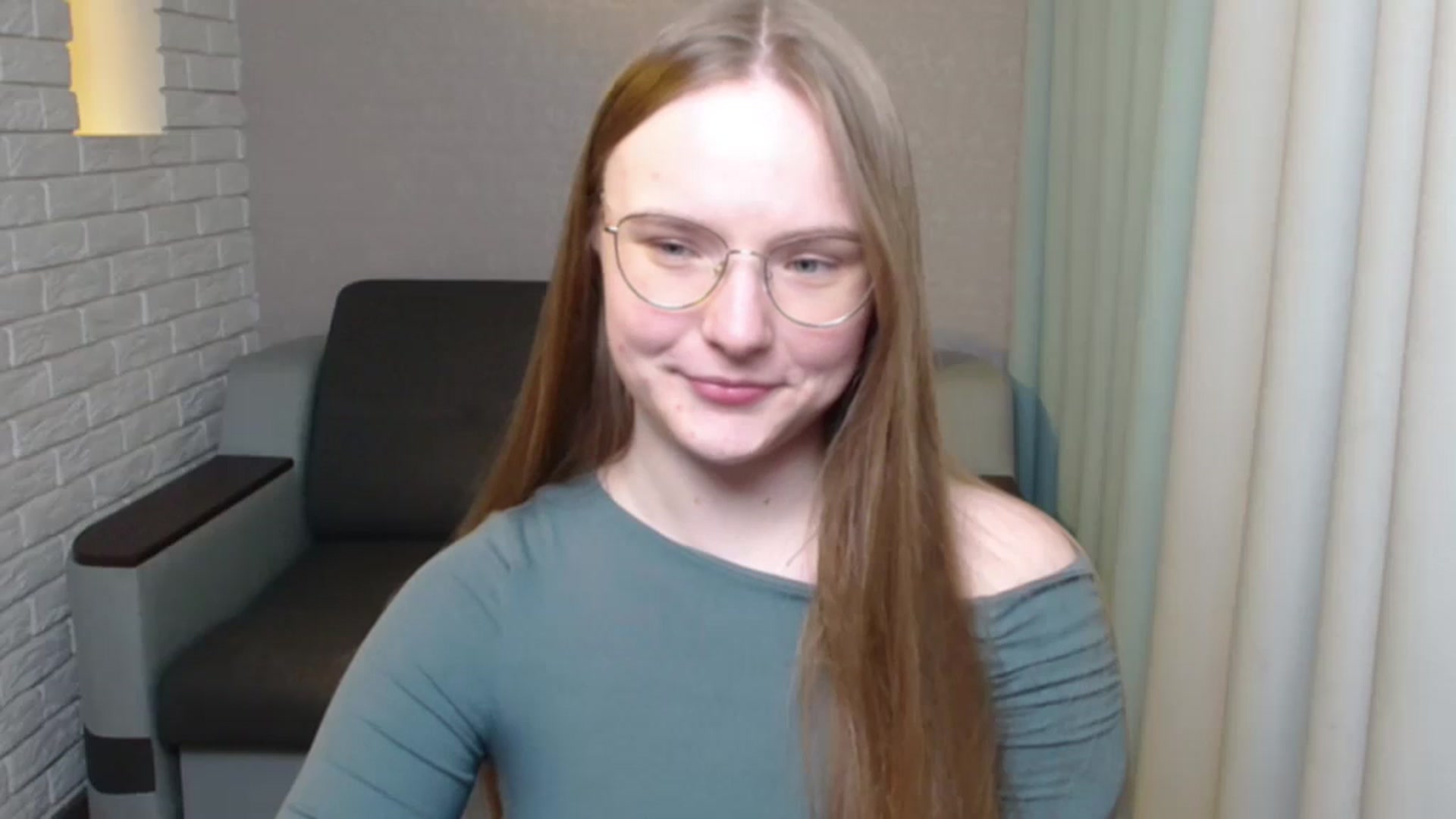 Gallery image thumbnail from Shy_Melany's myfreecams stream on, 05/28/2024, 20:11 image 12 of 20