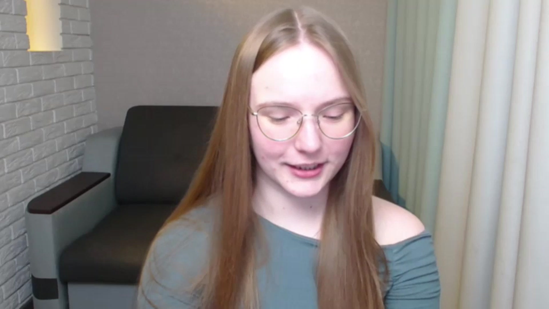 Gallery image thumbnail from Shy_Melany's myfreecams stream on, 05/28/2024, 20:11 image 4 of 20