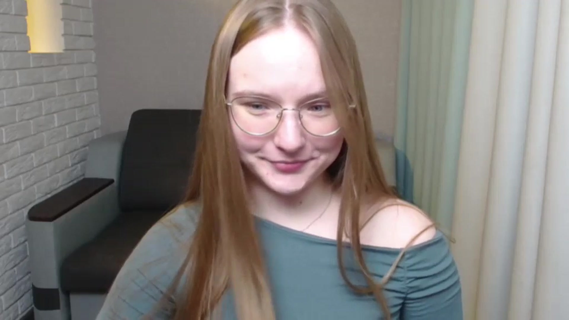 Gallery image thumbnail from Shy_Melany's myfreecams stream on, 05/28/2024, 20:11 image 6 of 20