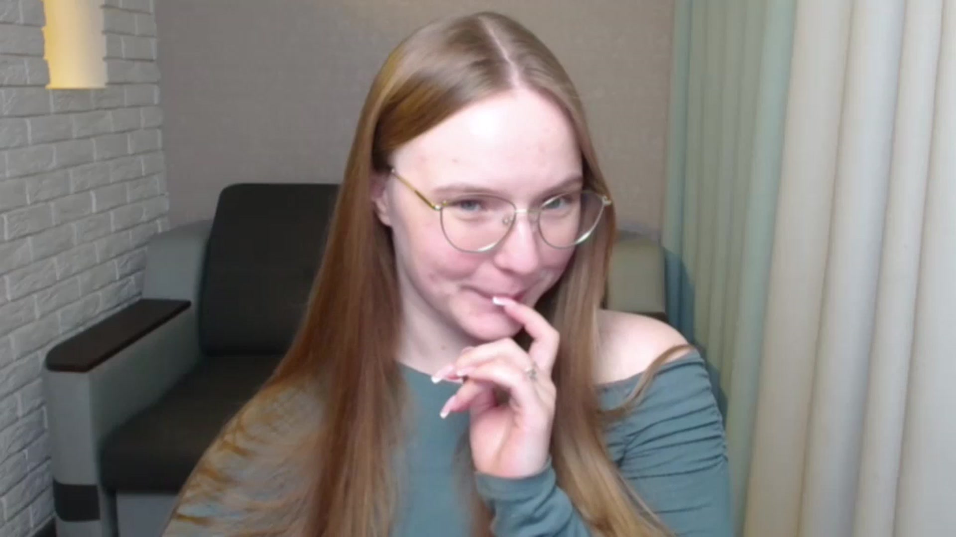 Gallery image thumbnail from Shy_Melany's myfreecams stream on, 05/28/2024, 20:11 image 1 of 20