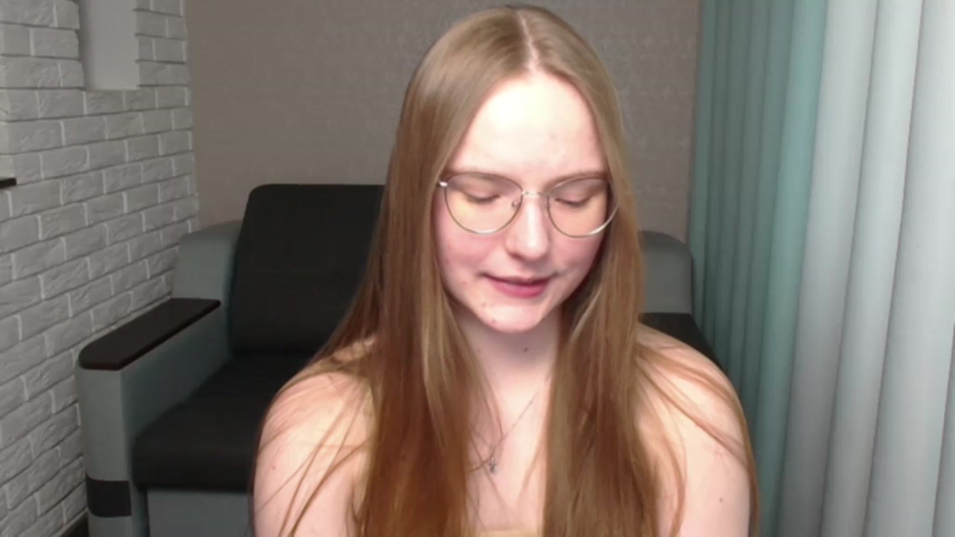 Gallery image thumbnail from Shy_Melany's myfreecams stream on, 05/29/2024, 13:10 image 15 of 20