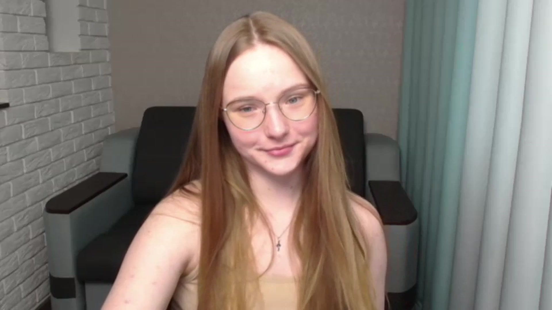Gallery image thumbnail from Shy_Melany's myfreecams stream on, 05/29/2024, 13:10 image 17 of 20