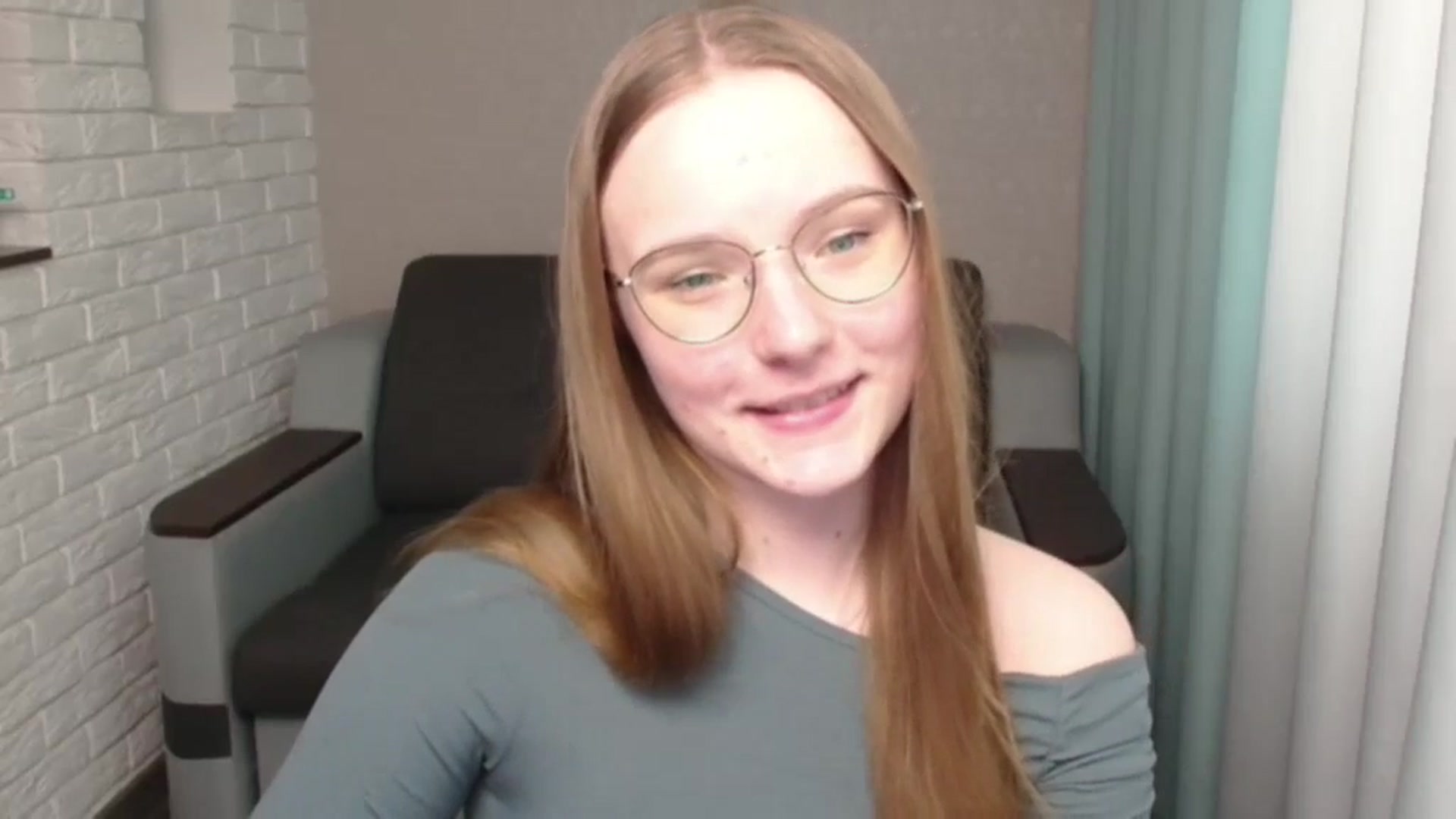 Gallery image thumbnail from Shy_Melany's myfreecams stream on, 05/30/2024, 15:00 image 4 of 20