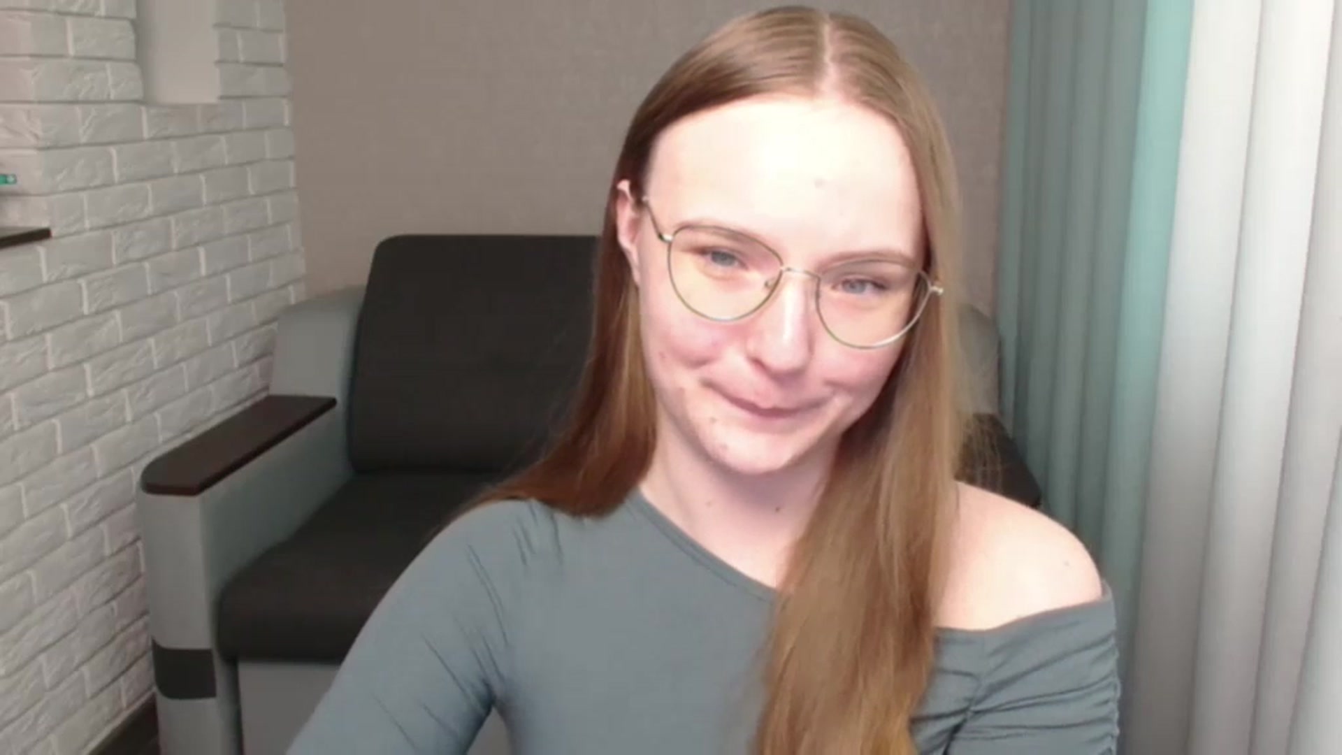 Gallery image thumbnail from Shy_Melany's myfreecams stream on, 05/30/2024, 15:00 image 11 of 20