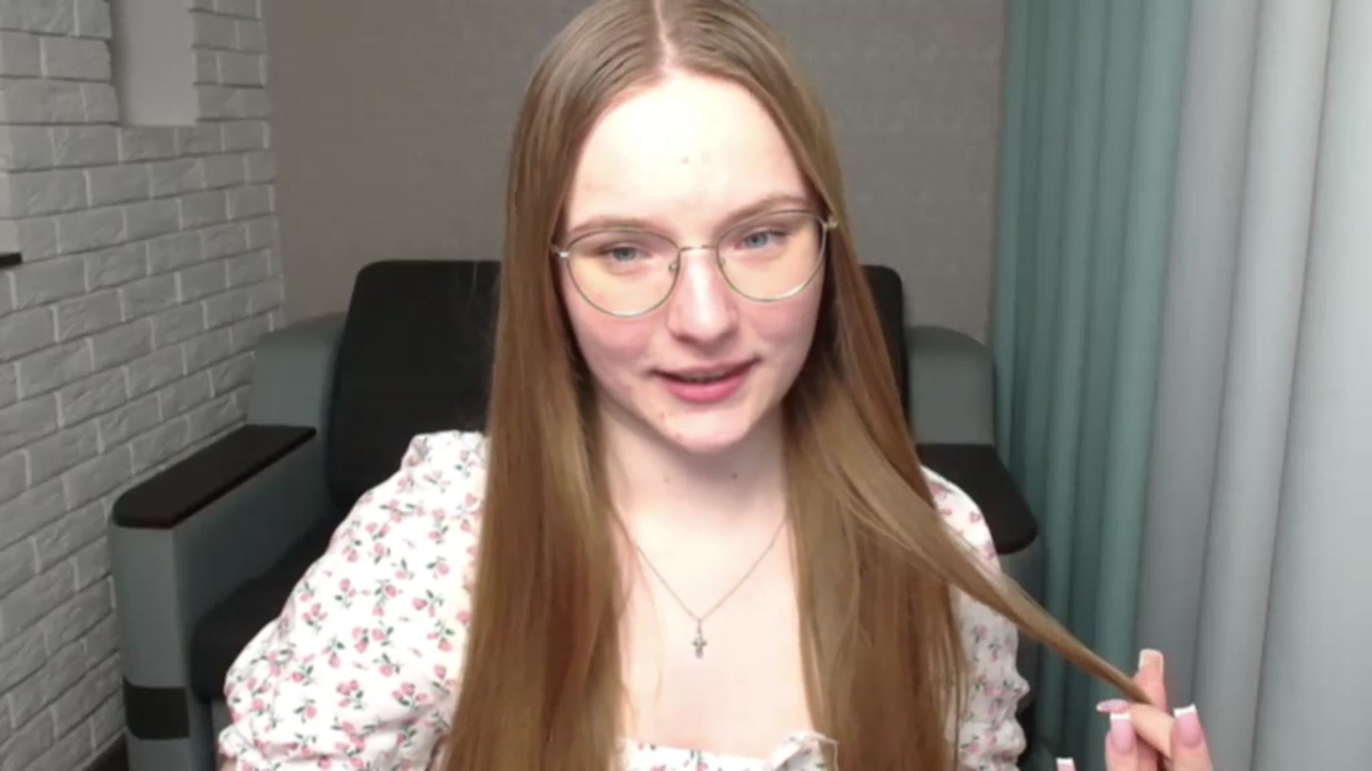 Gallery image thumbnail from Shy_Melany's myfreecams stream on, 05/30/2024, 19:17 image 4 of 20