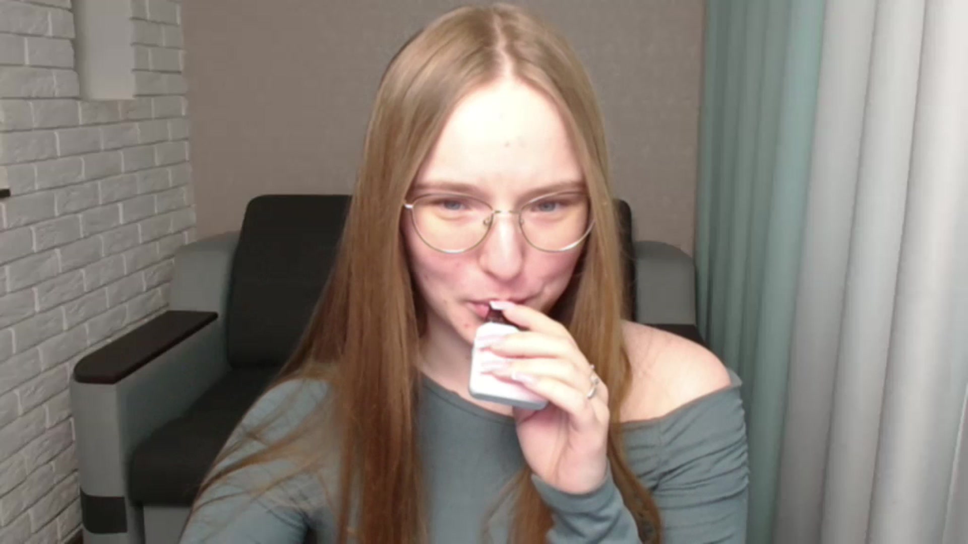 Gallery image thumbnail from Shy_Melany's myfreecams stream on, 05/31/2024, 16:36 image 15 of 20