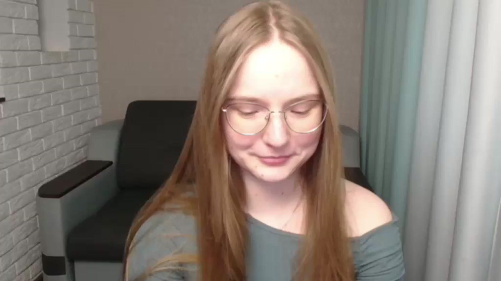 Gallery image thumbnail from Shy_Melany's myfreecams stream on, 05/31/2024, 16:36 image 8 of 20