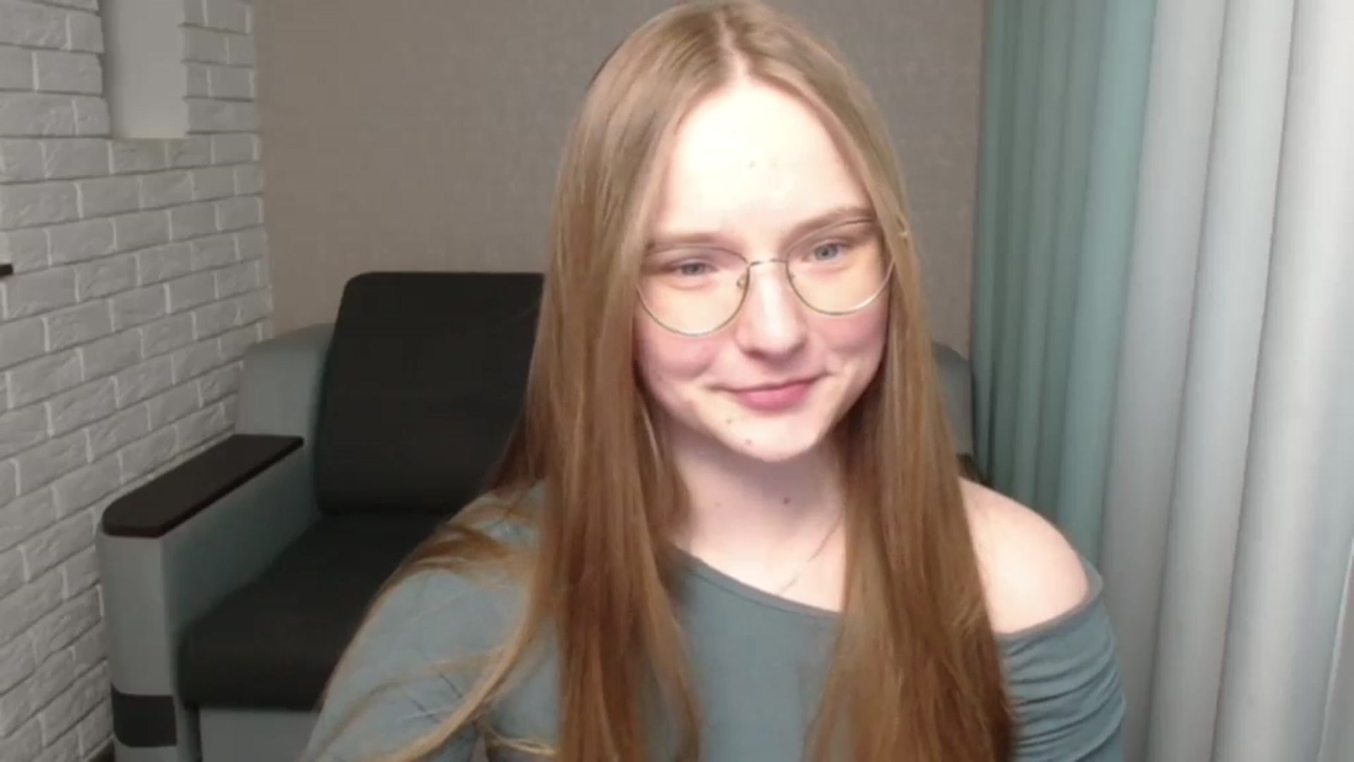 Gallery image thumbnail from Shy_Melany's myfreecams stream on, 05/31/2024, 16:36 image 10 of 20
