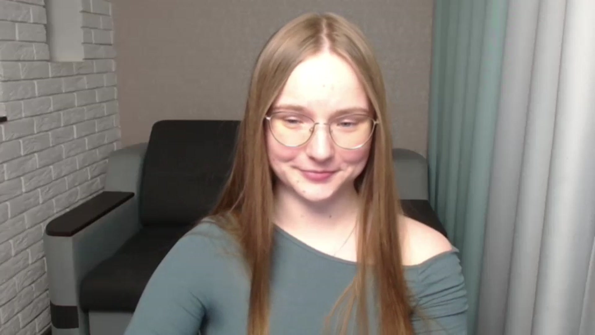 Gallery image thumbnail from Shy_Melany's myfreecams stream on, 05/31/2024, 17:51 image 16 of 20