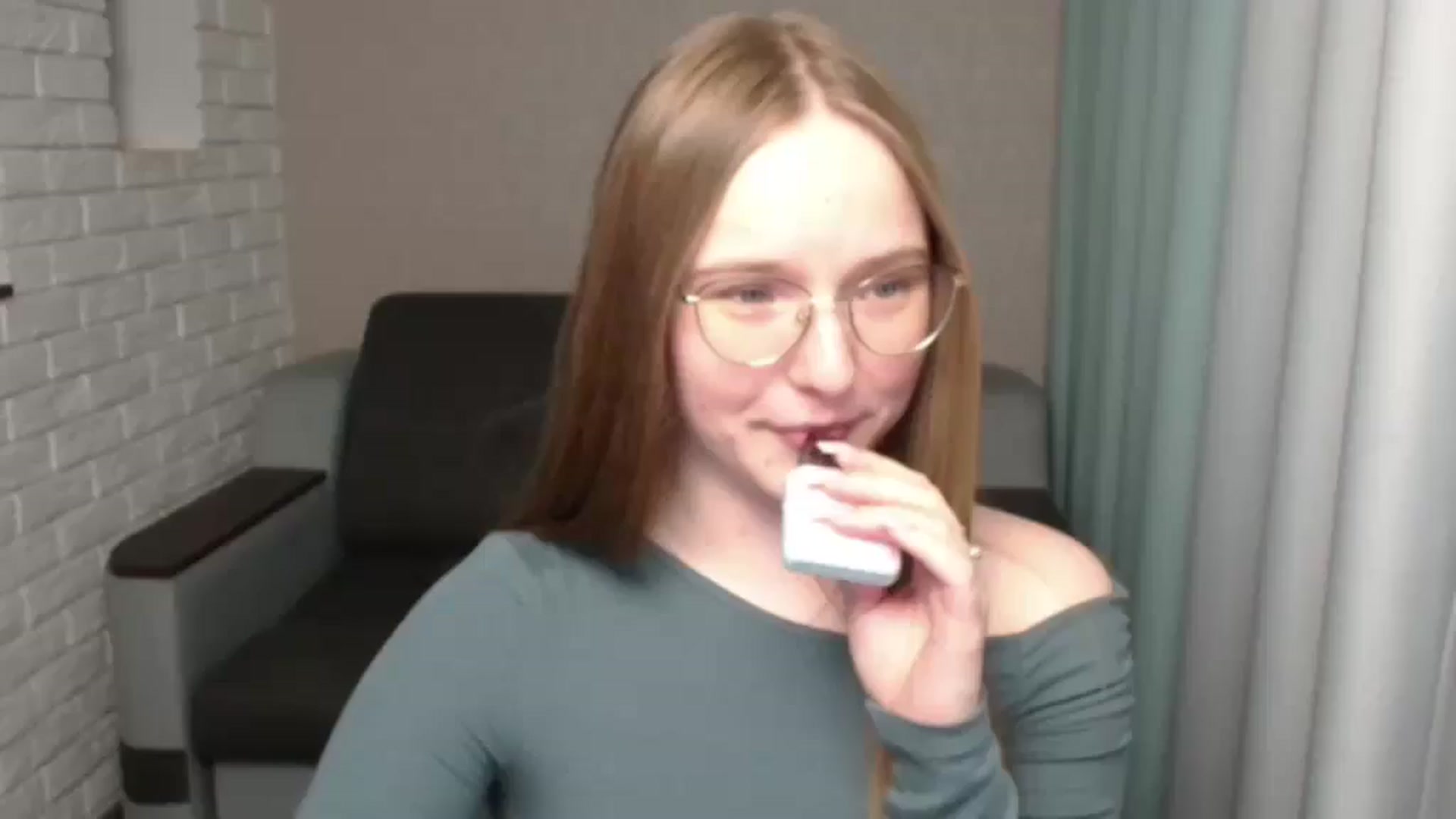 Gallery image thumbnail from Shy_Melany's myfreecams stream on, 05/31/2024, 17:51 image 11 of 20