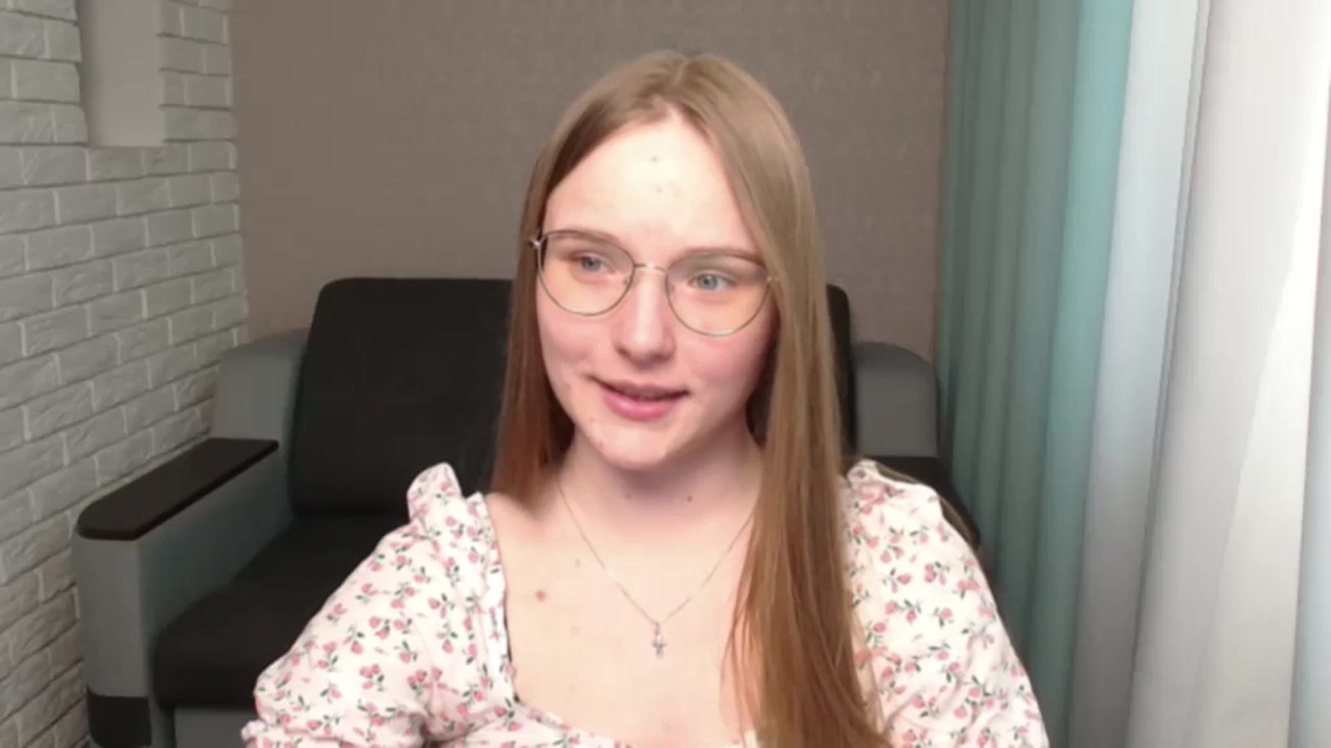 Gallery image thumbnail from Shy_Melany's myfreecams stream on, 06/04/2024, 13:00 image 5 of 20
