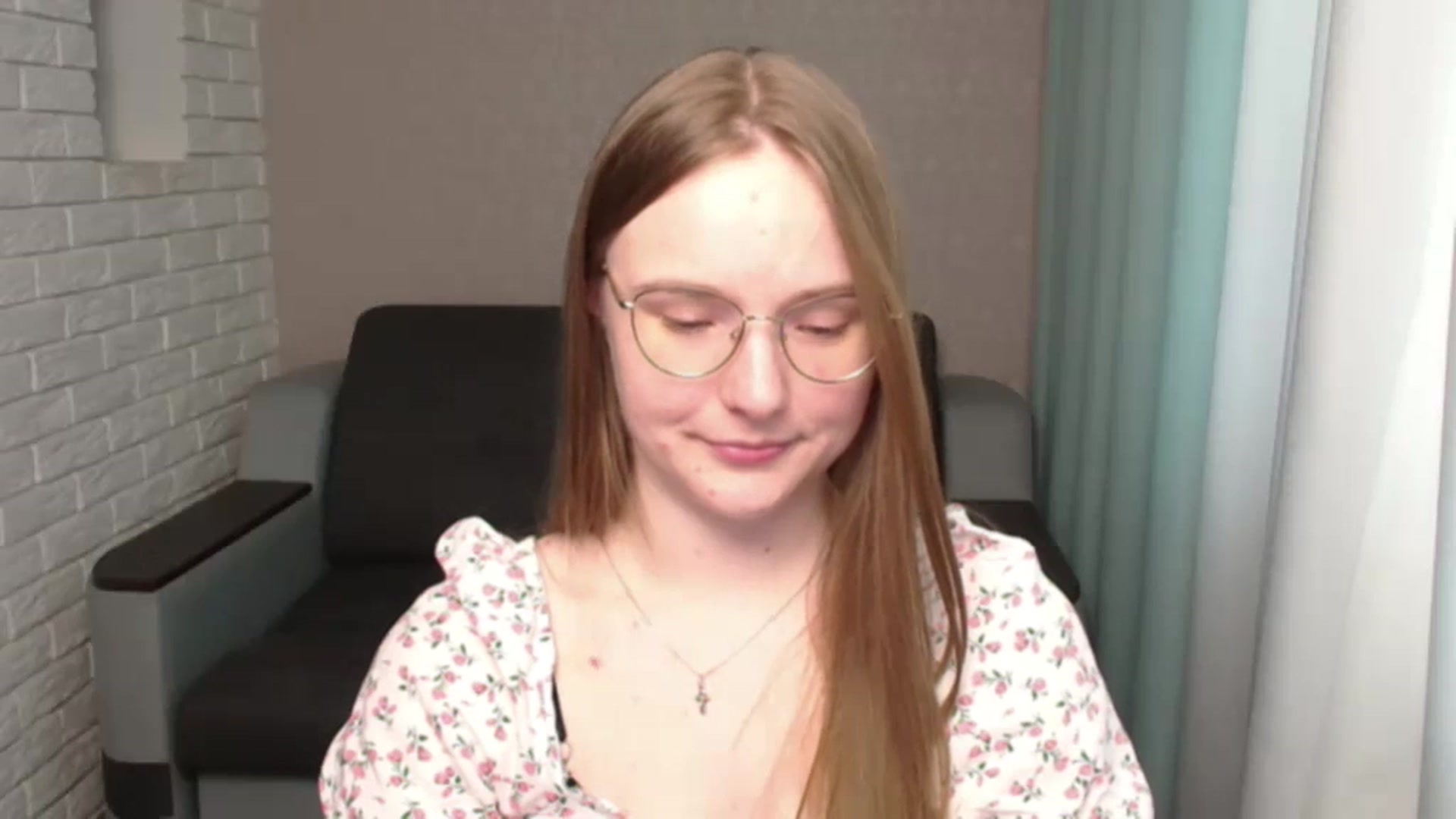 Gallery image thumbnail from Shy_Melany's myfreecams stream on, 06/04/2024, 13:00 image 18 of 20