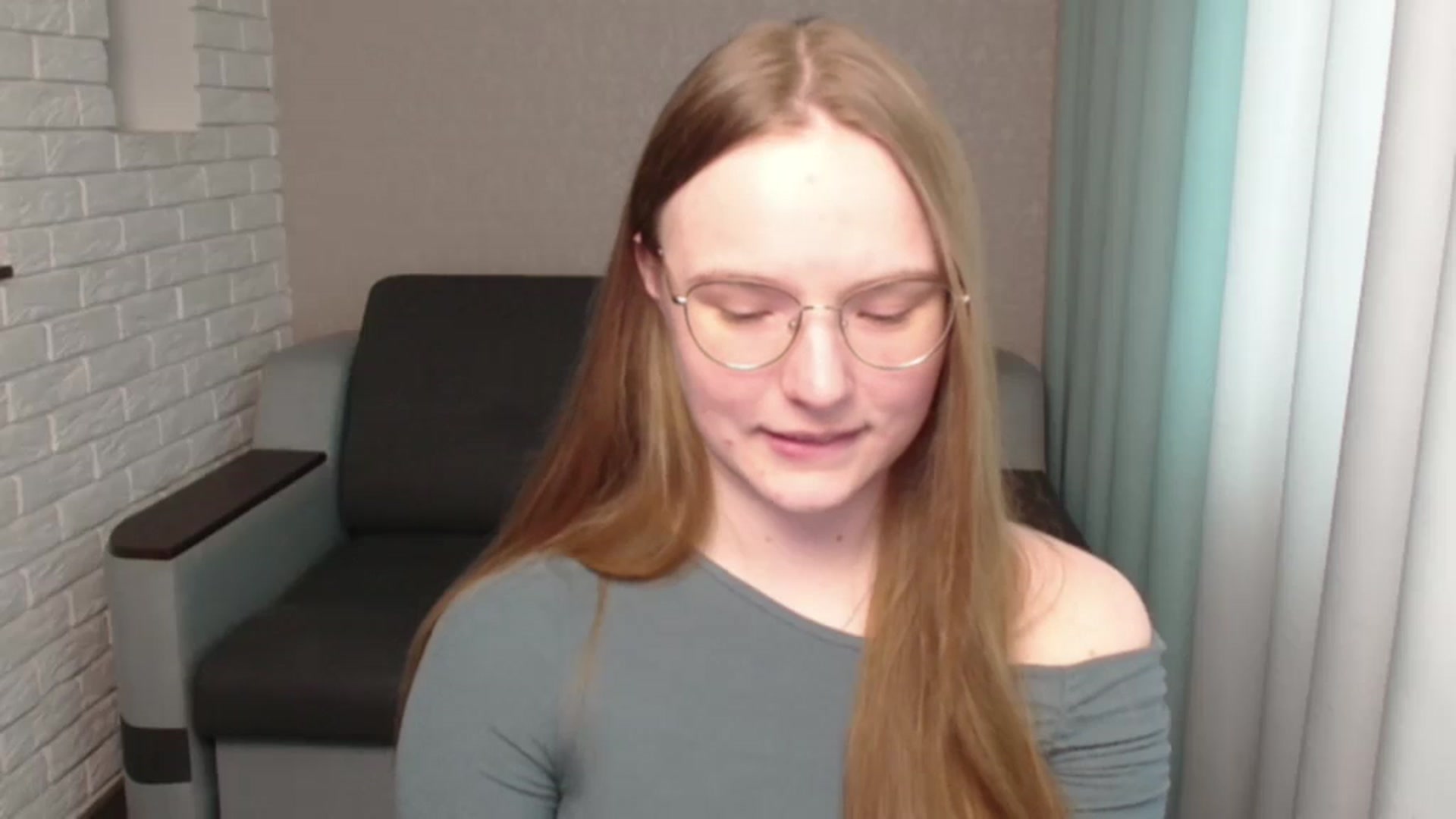 Gallery image thumbnail from Shy_Melany's myfreecams stream on, 06/05/2024, 09:15 image 10 of 20