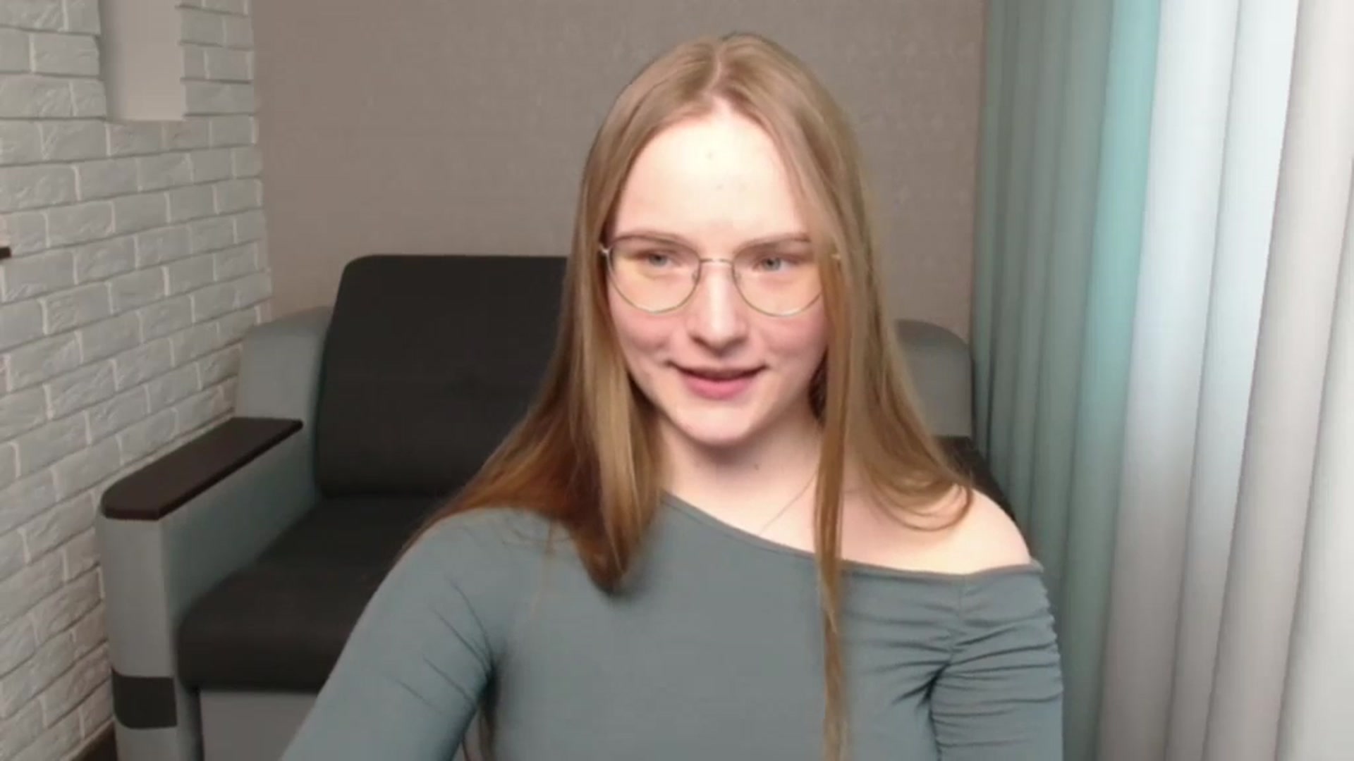 Gallery image thumbnail from Shy_Melany's myfreecams stream on, 06/05/2024, 09:15 image 18 of 20