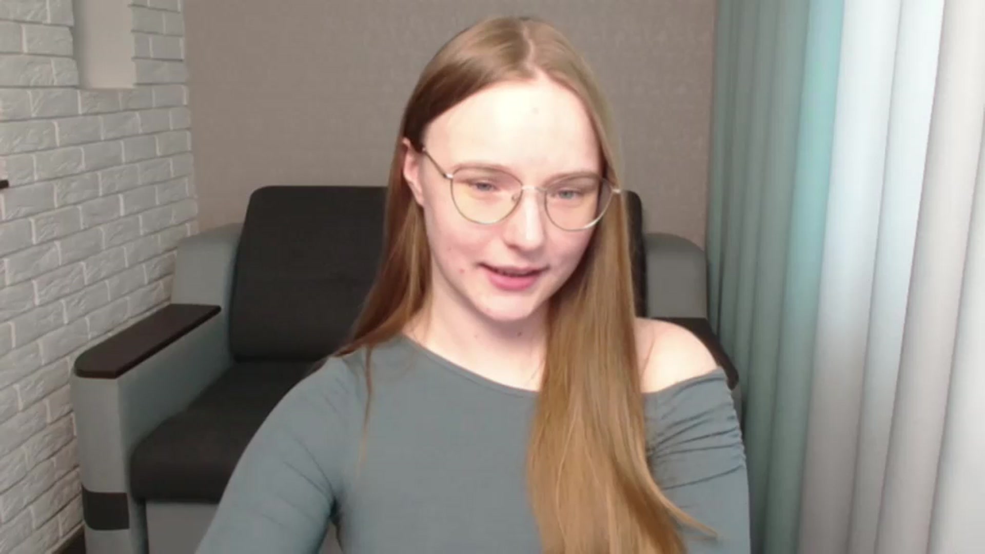 Gallery image thumbnail from Shy_Melany's myfreecams stream on, 06/05/2024, 09:15 image 14 of 20