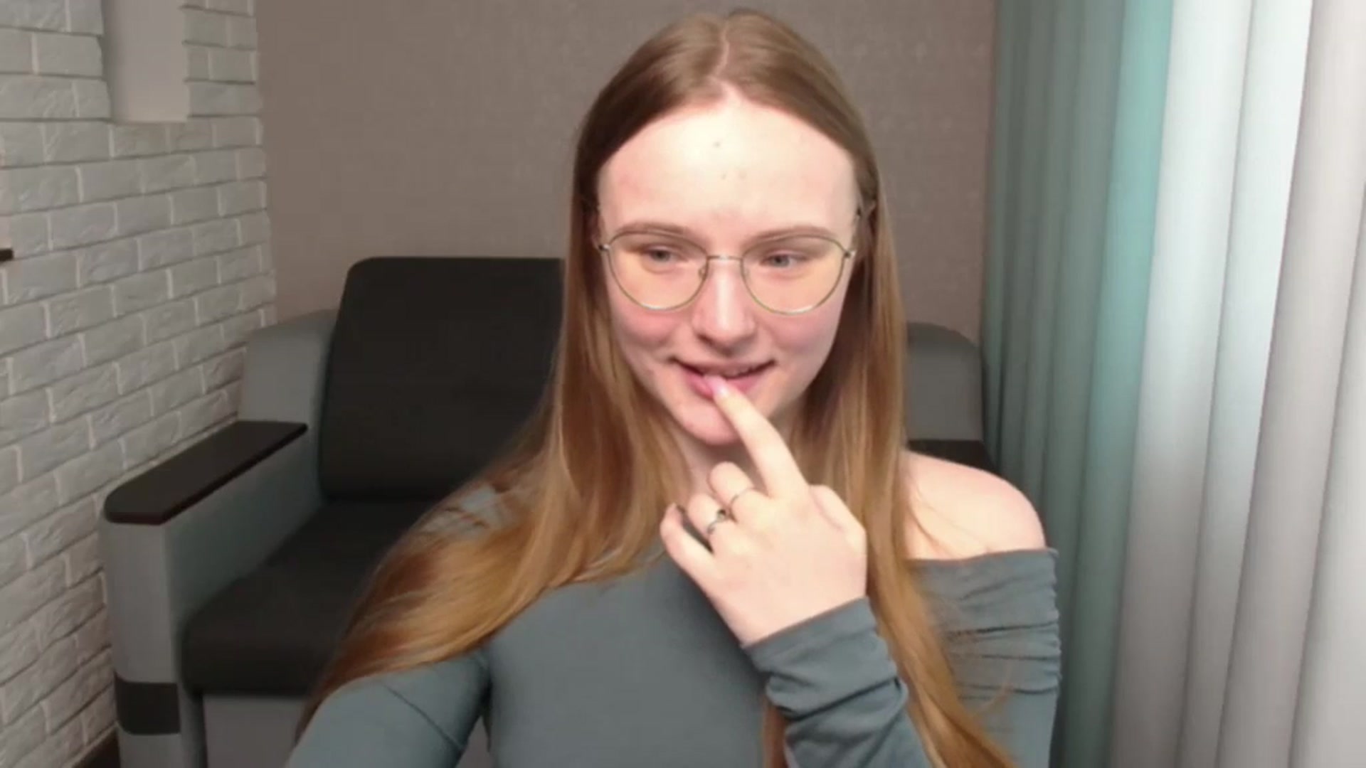 Gallery image thumbnail from Shy_Melany's myfreecams stream on, 06/05/2024, 10:04 image 14 of 20