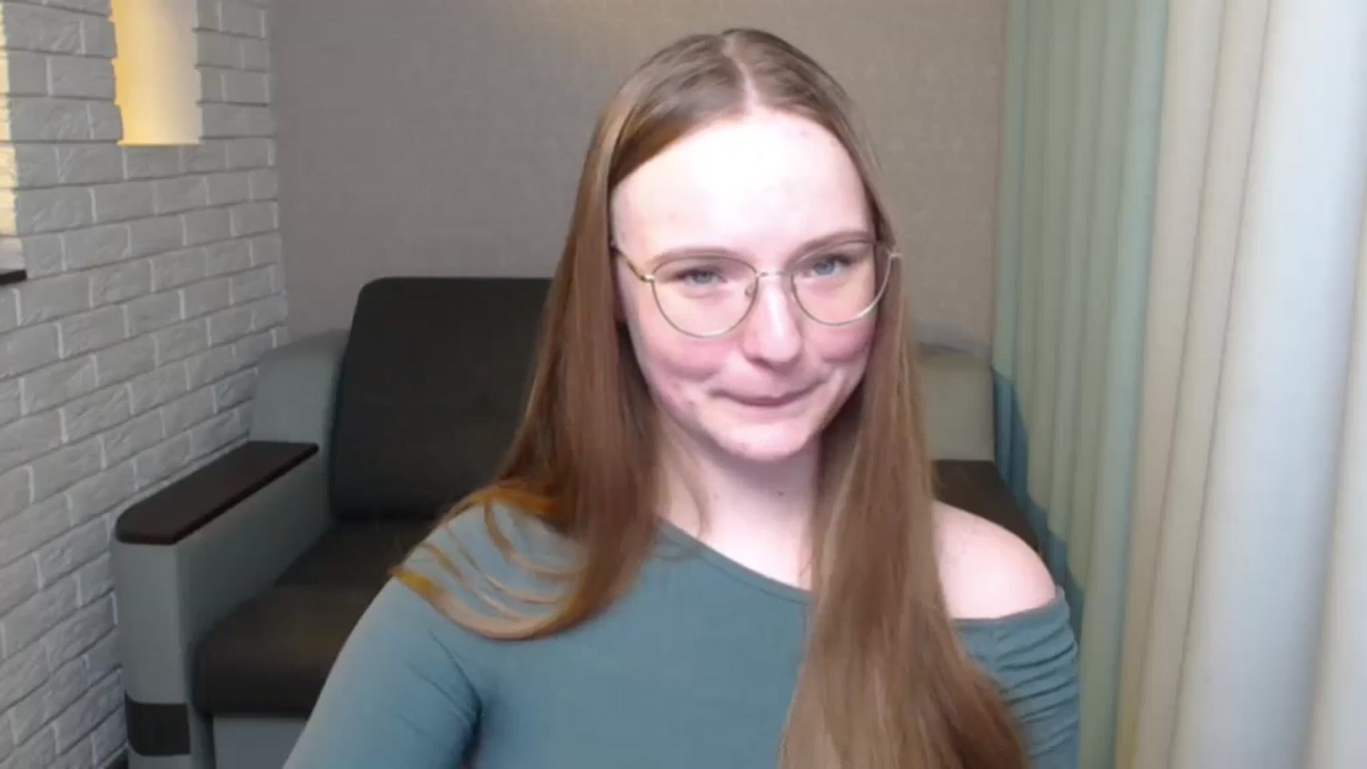 Gallery image thumbnail from Shy_Melany's myfreecams stream on, 06/09/2024, 18:09 image 18 of 20