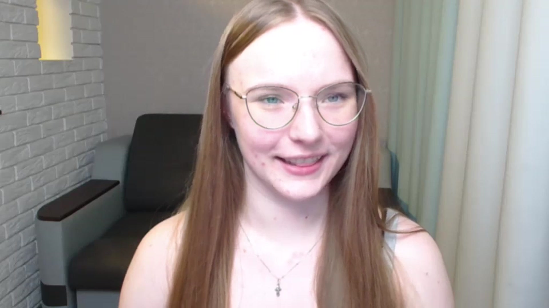 Gallery image thumbnail from Shy_Melany's myfreecams stream on, 06/10/2024, 20:34 image 16 of 20