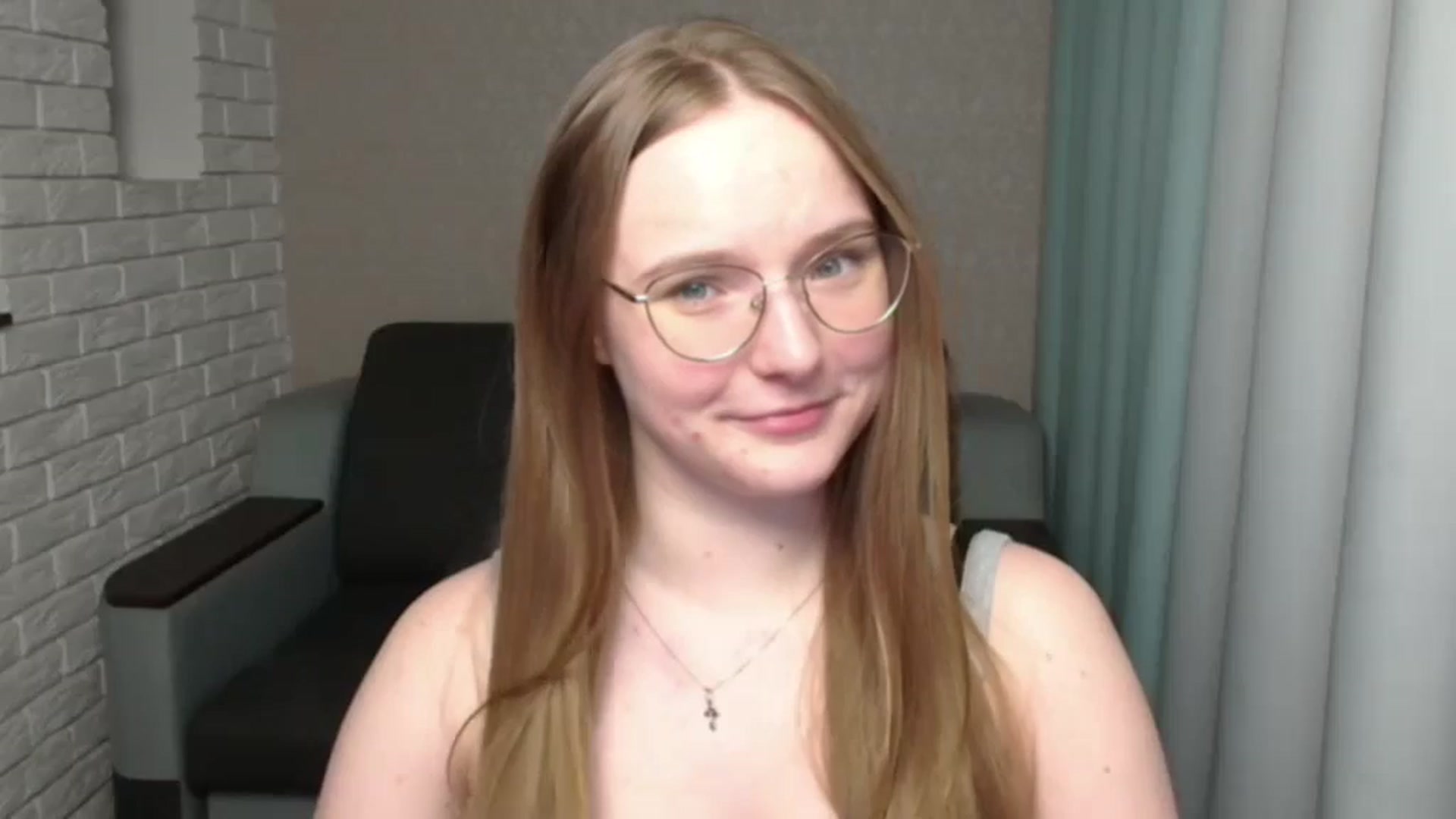 Gallery image thumbnail from Shy_Melany's myfreecams stream on, 06/10/2024, 23:14 image 17 of 20