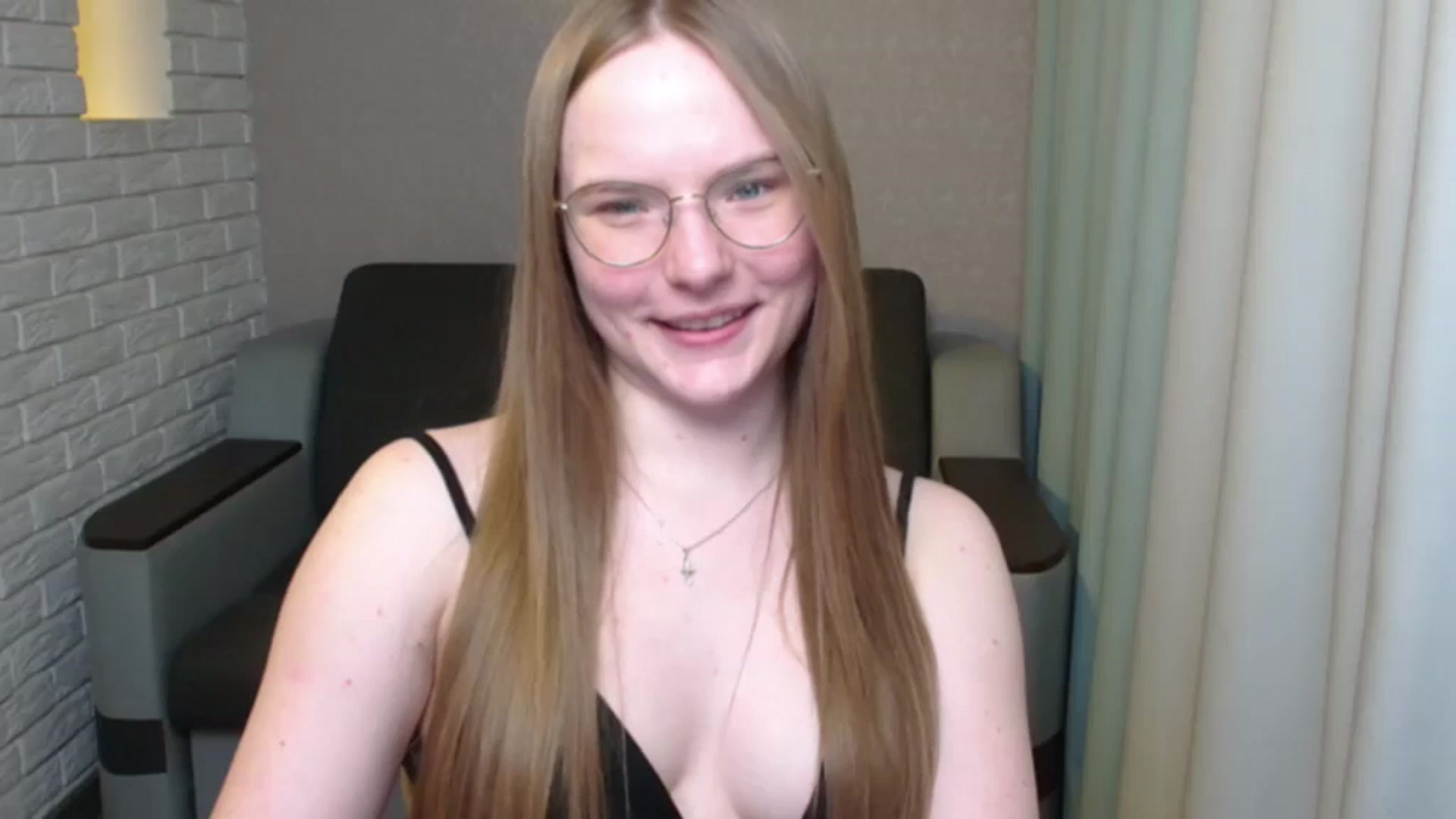 Gallery image thumbnail from Shy_Melany's myfreecams stream on, 06/12/2024, 23:43 image 16 of 20