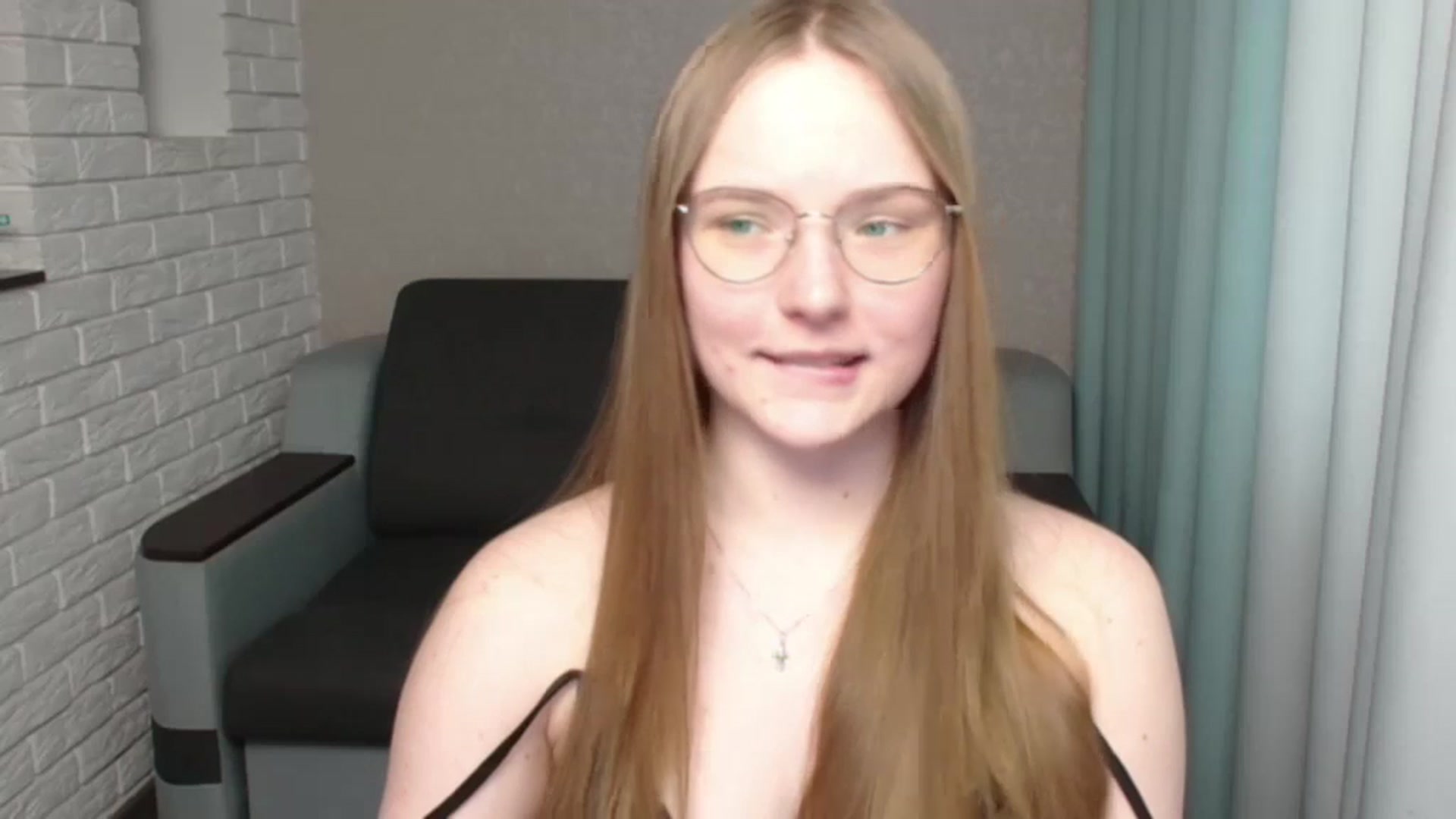 Gallery image thumbnail from Shy_Melany's myfreecams stream on, 06/13/2024, 14:53 image 3 of 20