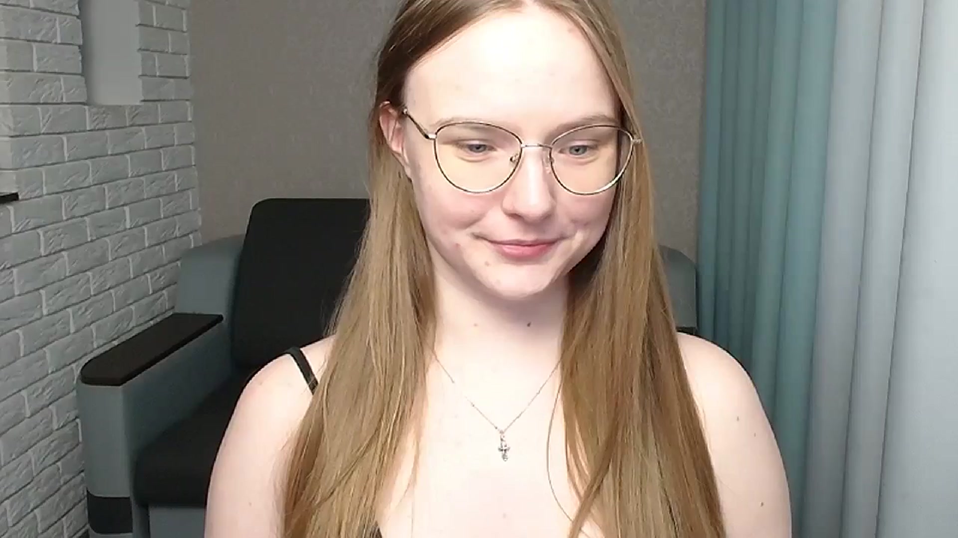 Gallery image thumbnail from Shy_Melany's myfreecams stream on, 06/13/2024, 16:14 image 3 of 20