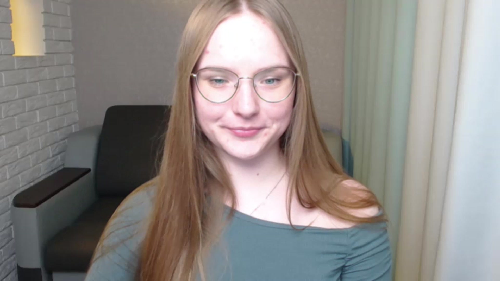 Gallery image thumbnail from Shy_Melany's myfreecams stream on, 06/17/2024, 20:32 image 18 of 20